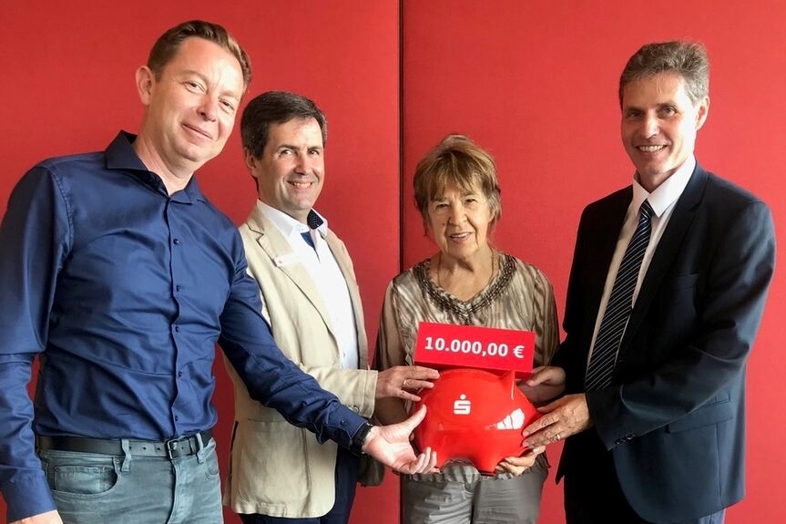 Zf Firmenlauf Sparkasse Bodensee Spendet An Kinder Krebshilfe Lindau Bodenseeregion B4b Schwaben