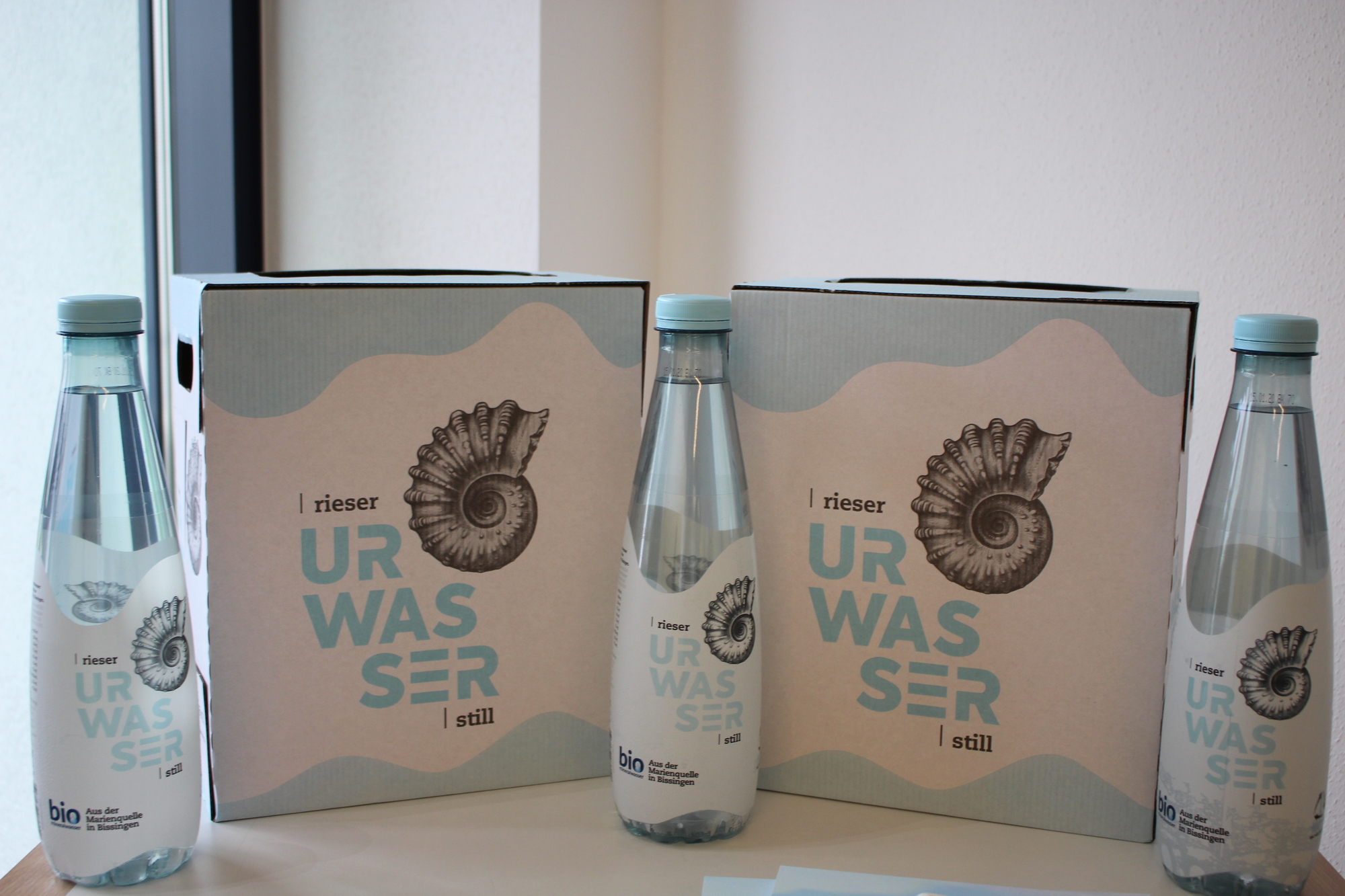 Ab 9. September ist das rieser Urwasser bei Aldi erhältlich. Foto: Angelina Märkl/B4B WIRTSCHAFTSLEBEN SCHWABEN