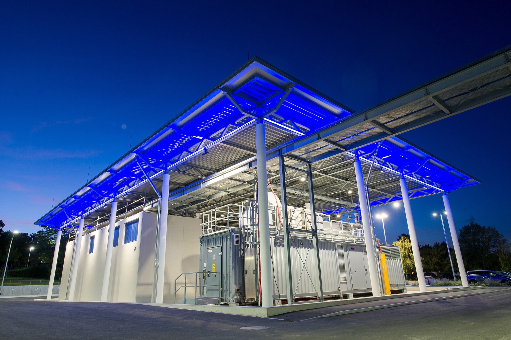 Das gerade eingeweihte Microgrid-Validation-Center. Foto: Rolls-Royce Power Systems AG