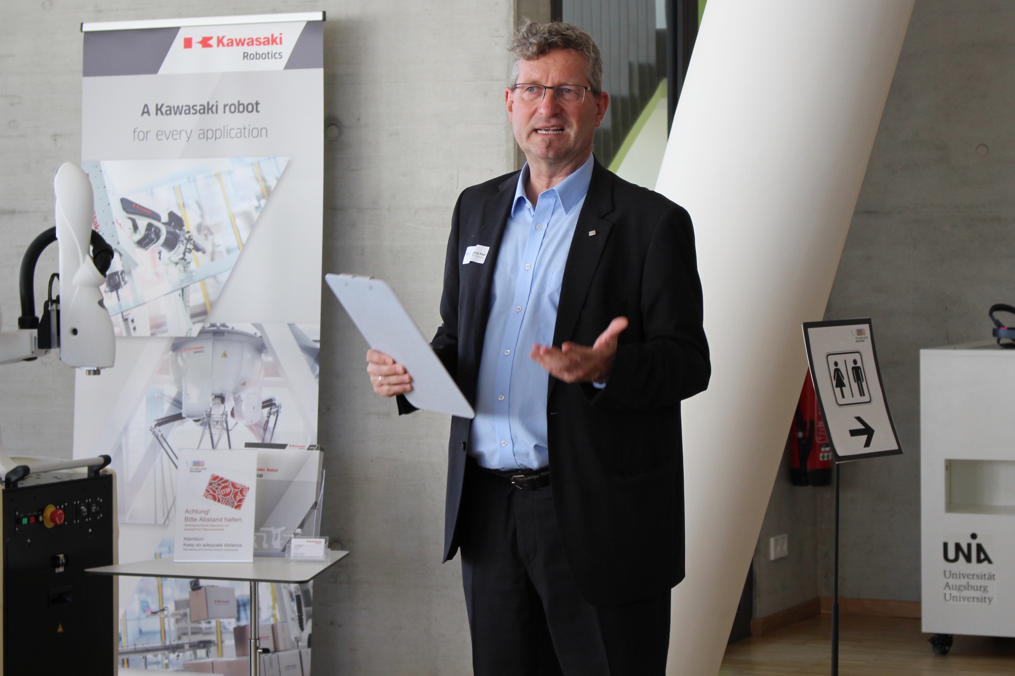Dr. Wolfgang Biegel, Projekt-Koordinator „WiR“-Wissenstransfer Regio Augsburg der Uni Augsburg. Foto: Iris Zeilnhofer/B4B WIRTSCHAFTSLEBEN SCHWABEN