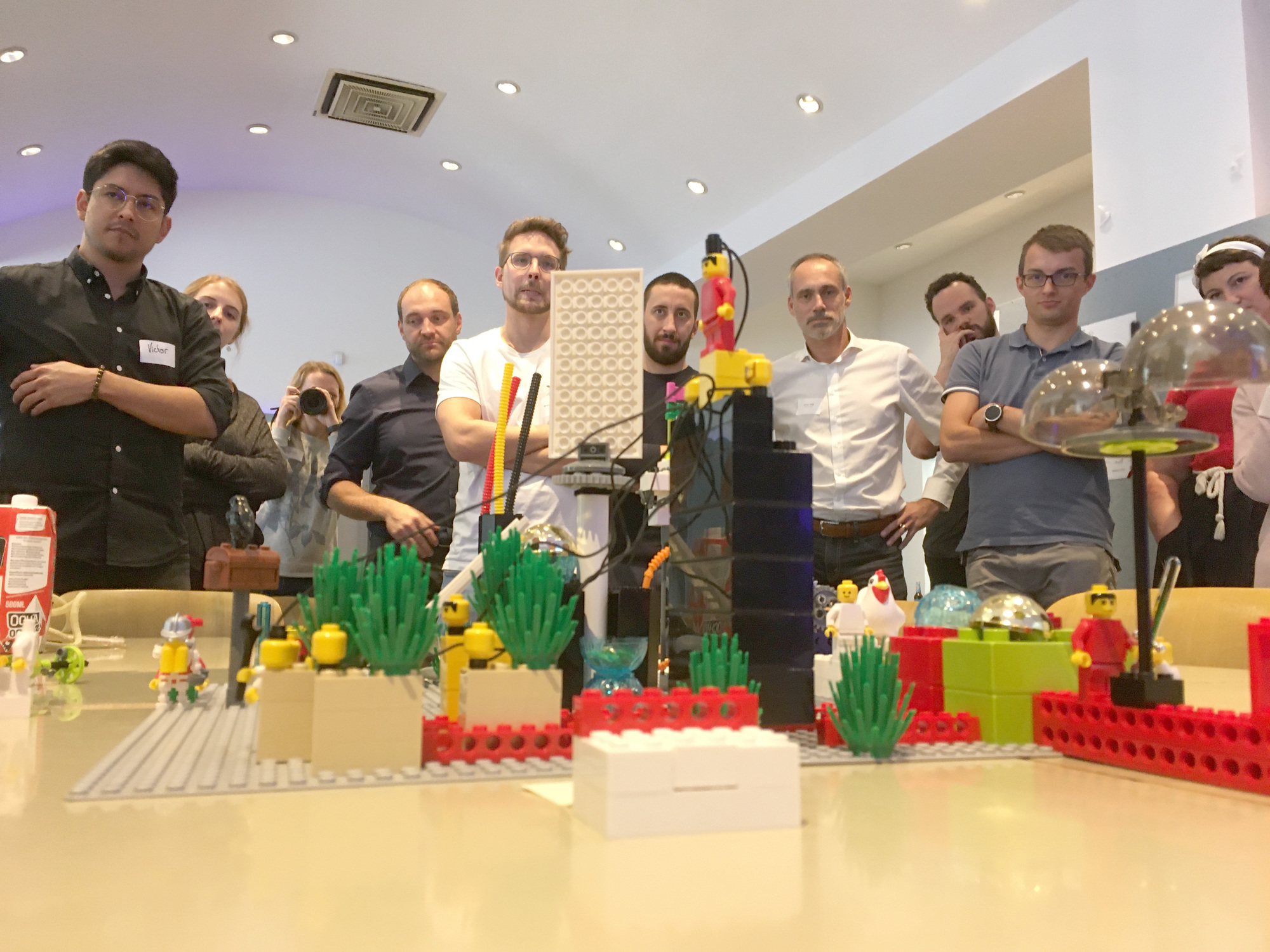 Bei einem der Workshops wurde den Teilnehmern die Lego Serious Play® Methodik vermittelt. , eine innovative Problemlösungs-, Kommunikations- und Kreativmethode. Foto: Digitales Zentrum Schwaben (DZ.S)