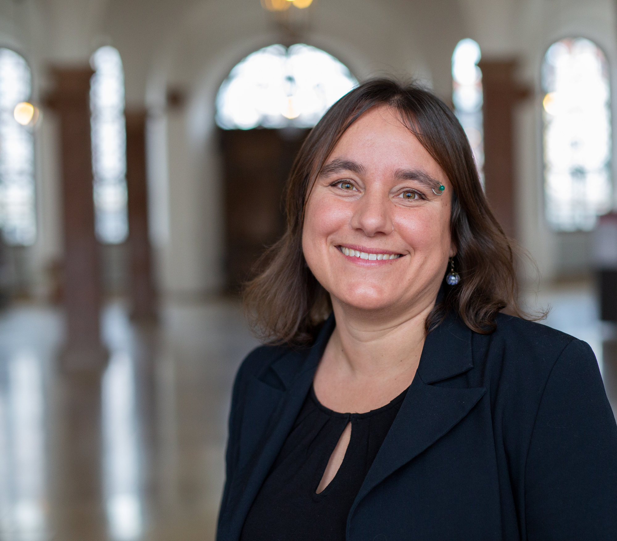 Martina Wild, Oberbürgermeister-Kandidatin für Augsburg von Bündnis 90 / Die Grünen, gibt einen Ausblick auf das Wirtschaftsjahr 2020. Foto: Martina Wild