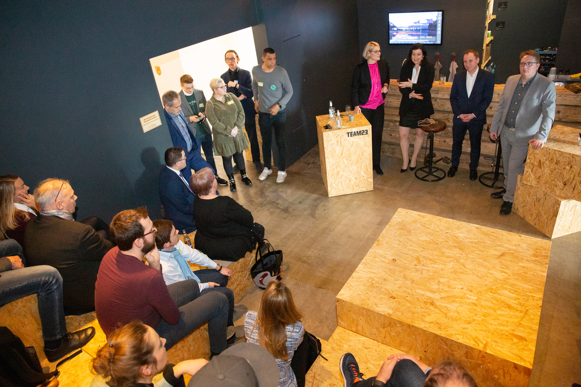 Dorothee Bär gibt Einblicke in das Thema Digitalisierung. Foto: Angelina Märkl/B4B WIRTSCHAFTSLEBEN SCHWABEN