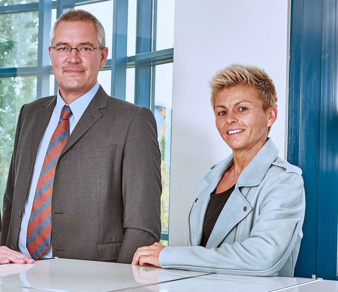 Symbolbild. Die Buzil Geschäftsführung Thomas Ulbricht und Isabell Janoth. Foto: BUZIL-WERK Wagner GmbH & Co. KG