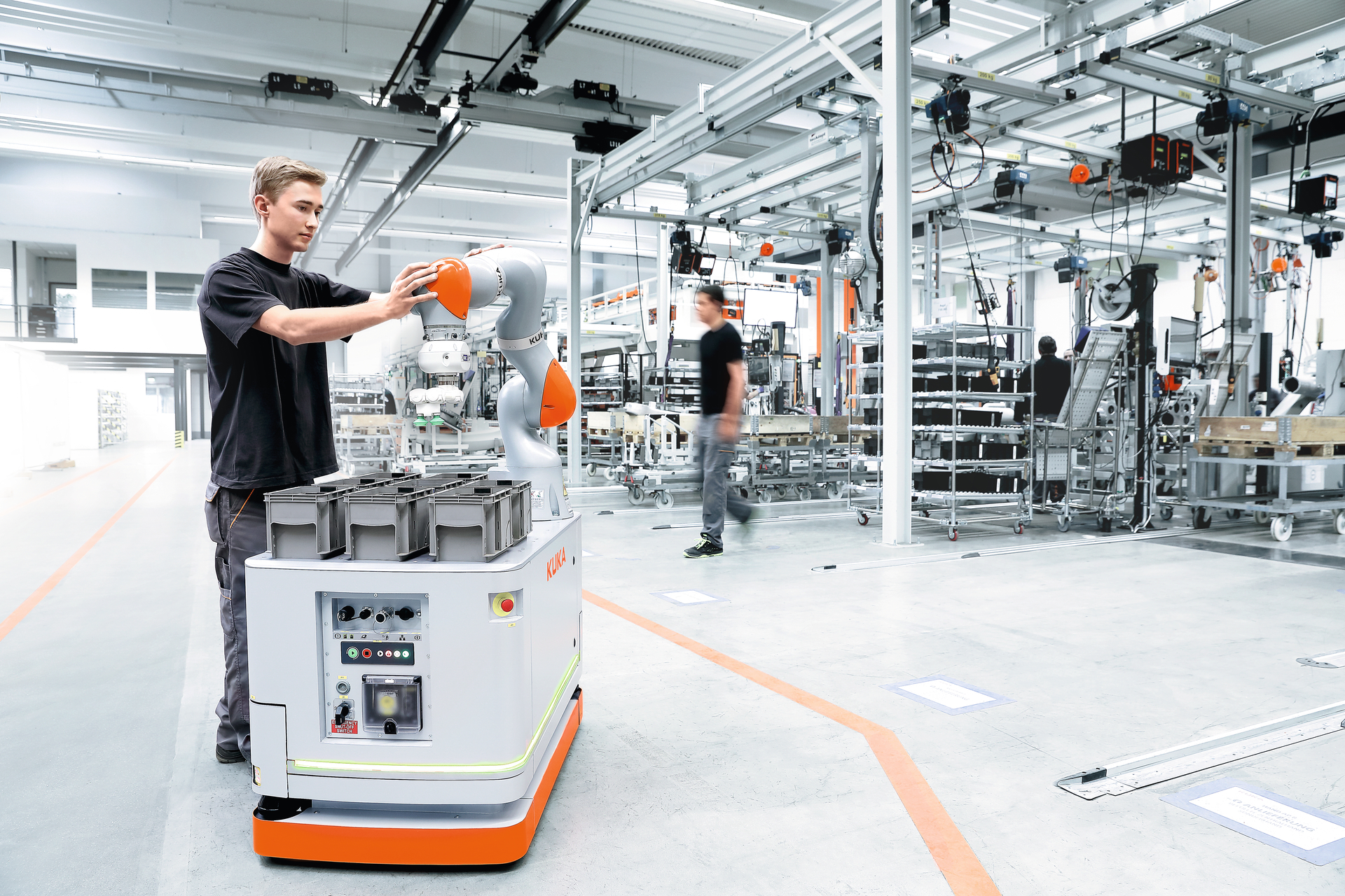 So sieht Mensch-Roboter-Kollaboration und Mobile Robotik heute aus. Foto: KUKA