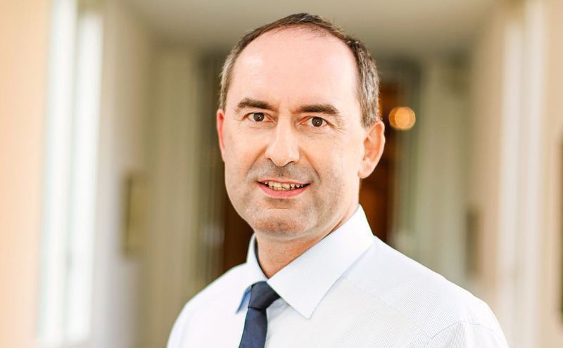 Archivbild. Der bayerische Wirtschaftsminister Hubert Aiwanger will die Unternehmen in der Corona-Krise unterstützen. Foto: Hubert Aiwanger / Freie Wähler