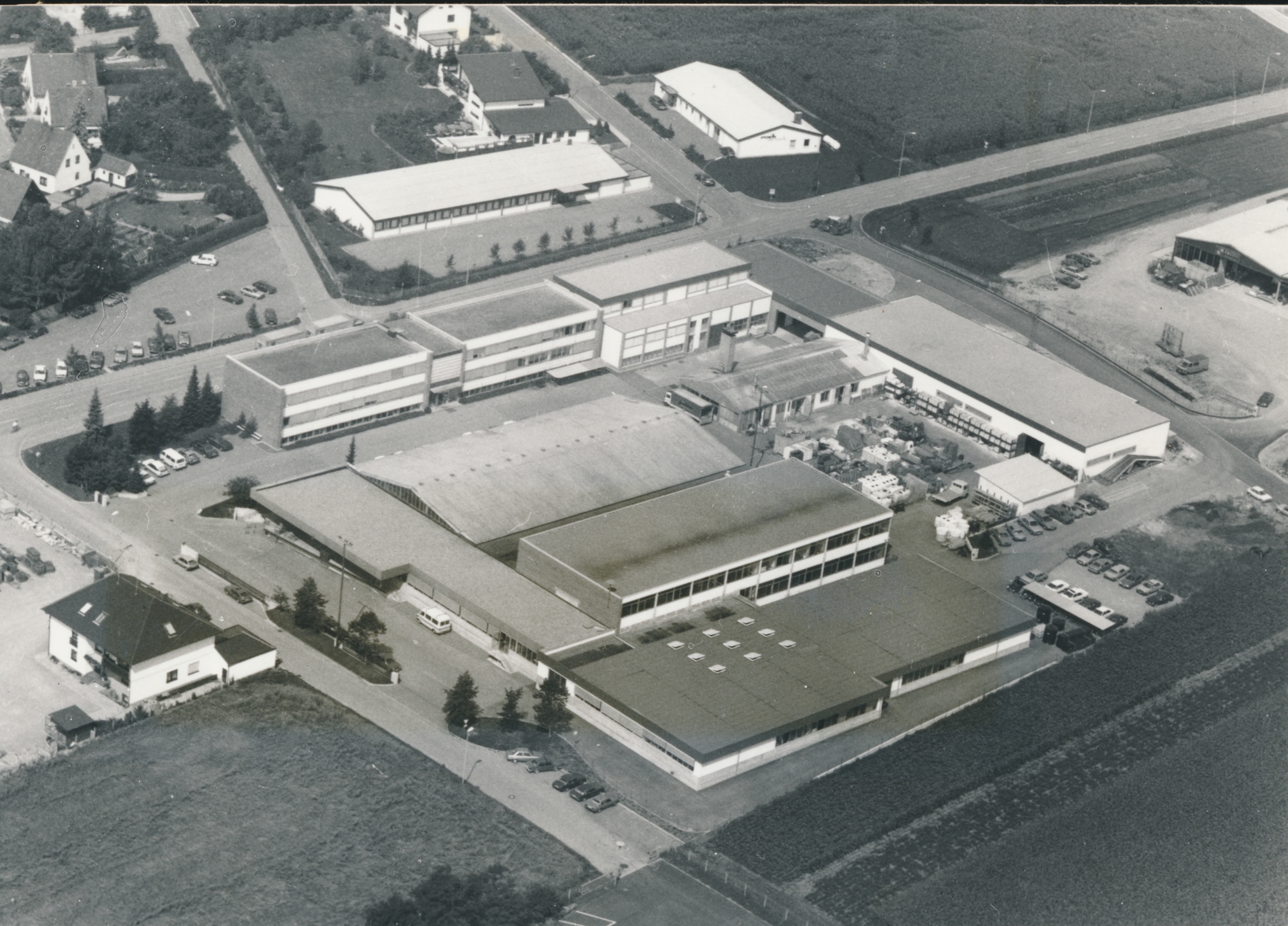 Luftbildaufnahme der Grünbeck Wasseraufbereitung GmbH in den 1980er Jahren. Foto: Grünbeck