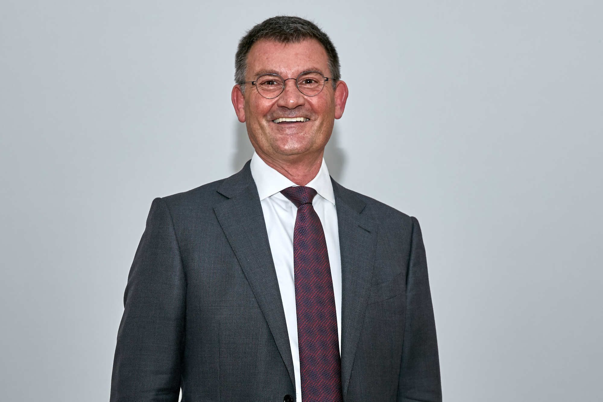 Geschäftsführer der Stiefel GmbH, Gerd Stiefel, berichtet über die Umsatzerhöhung des Unternehmens. Foto: Stiefel GmbH