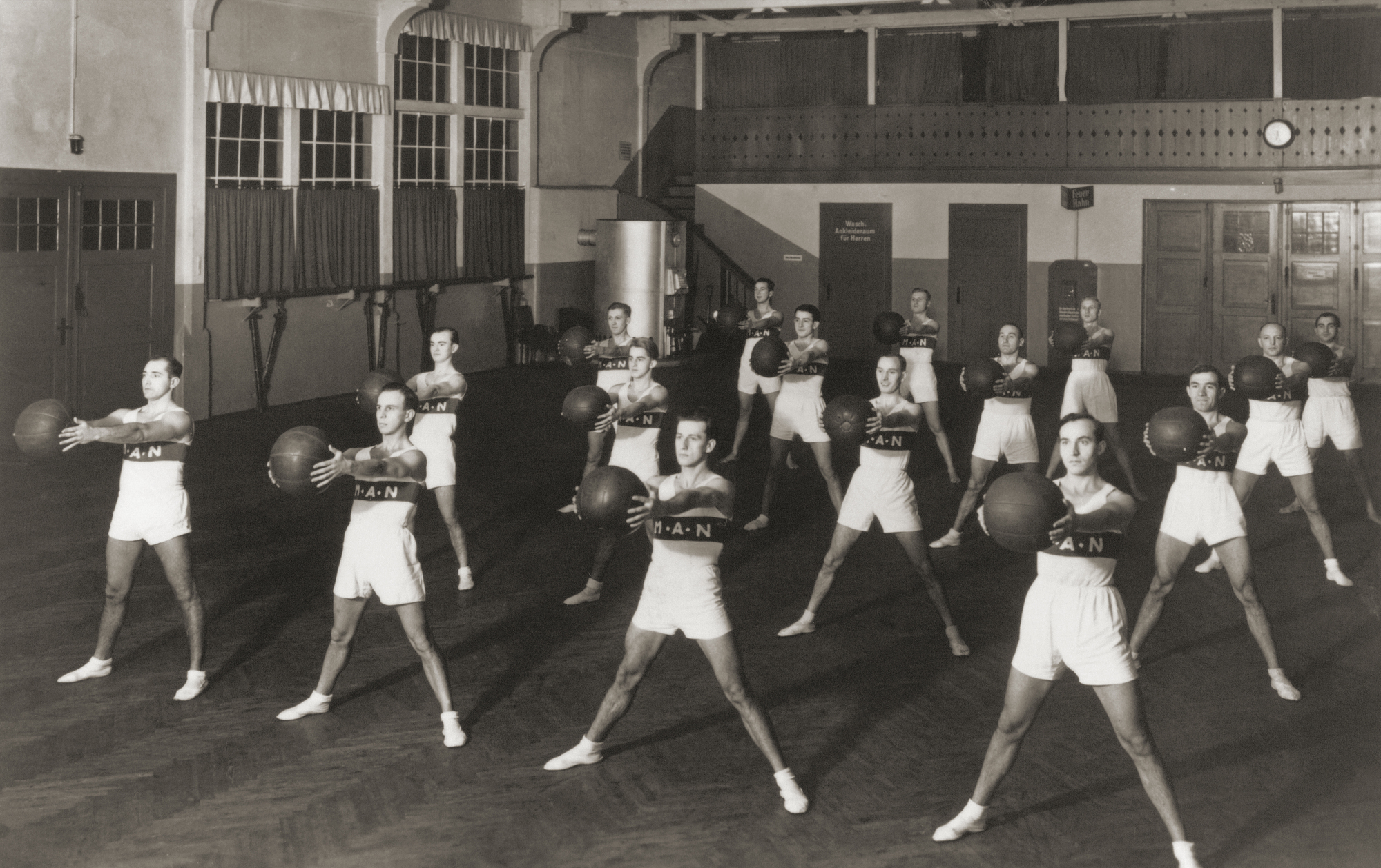 Betriebssport bei MAN in Nürnberg 1938. Foto: Historisches Archiv der MAN Augsburg