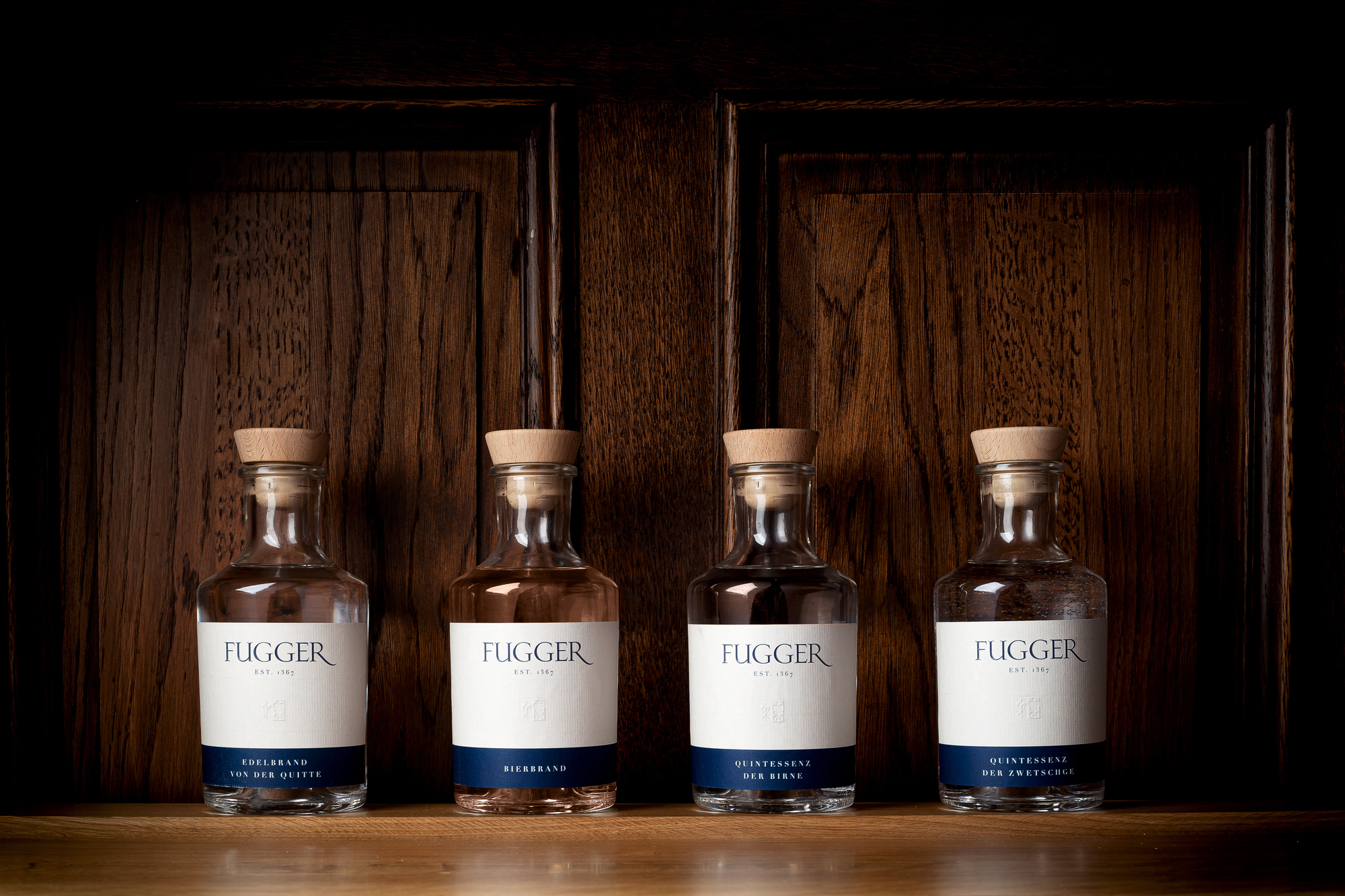 B4B WIRTSCHAFTSLEBEN SCHWABEN verlost unter allen Teilnehmern 3x2 Flaschen Fugger Edel-Destillate. Foto: Spin &amp; Gin GmbH