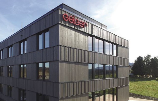 Symbolbild. Das Geiger-Bürogebäude in Waltenhofen-Herzmanns. Foto: Geiger Unternehmensgruppe