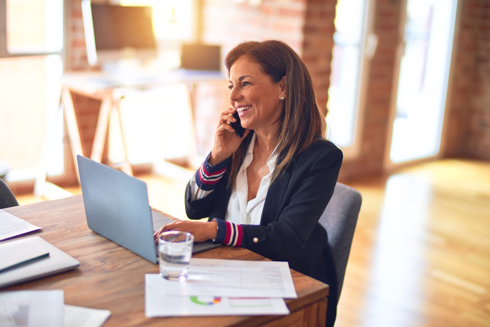 Frauen sind in Führungs-Positionen kommunaler Unternehmen immer noch unterrepräsentiert. Foto: stock.adobe.com/ Krakenimages.com