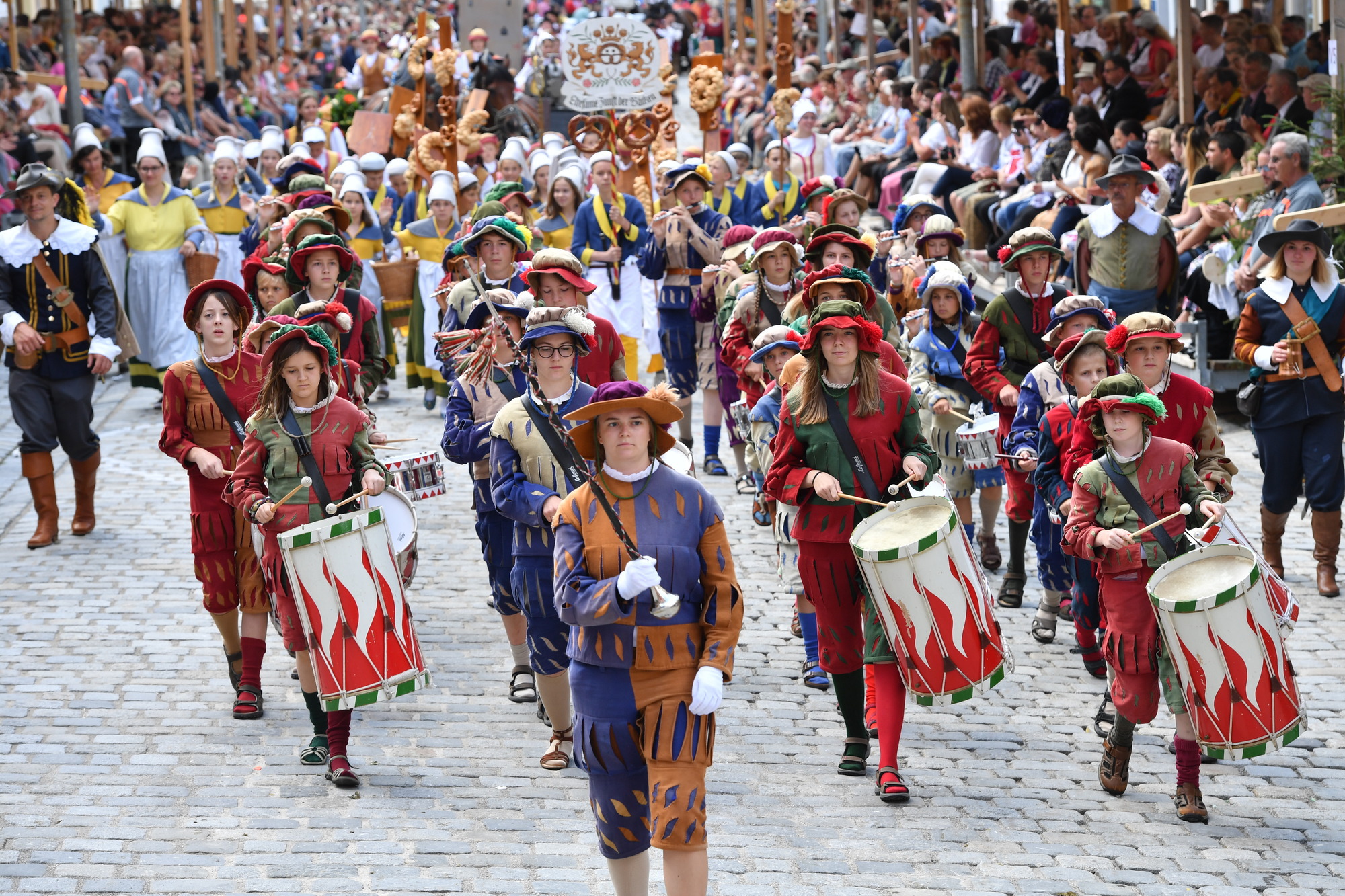 Archivbild. Das Tänzelfest in Kaufbeuren musste in diesem Jahr wegen des Corona-Virus abgesagt werden. Foto: Harald Langer