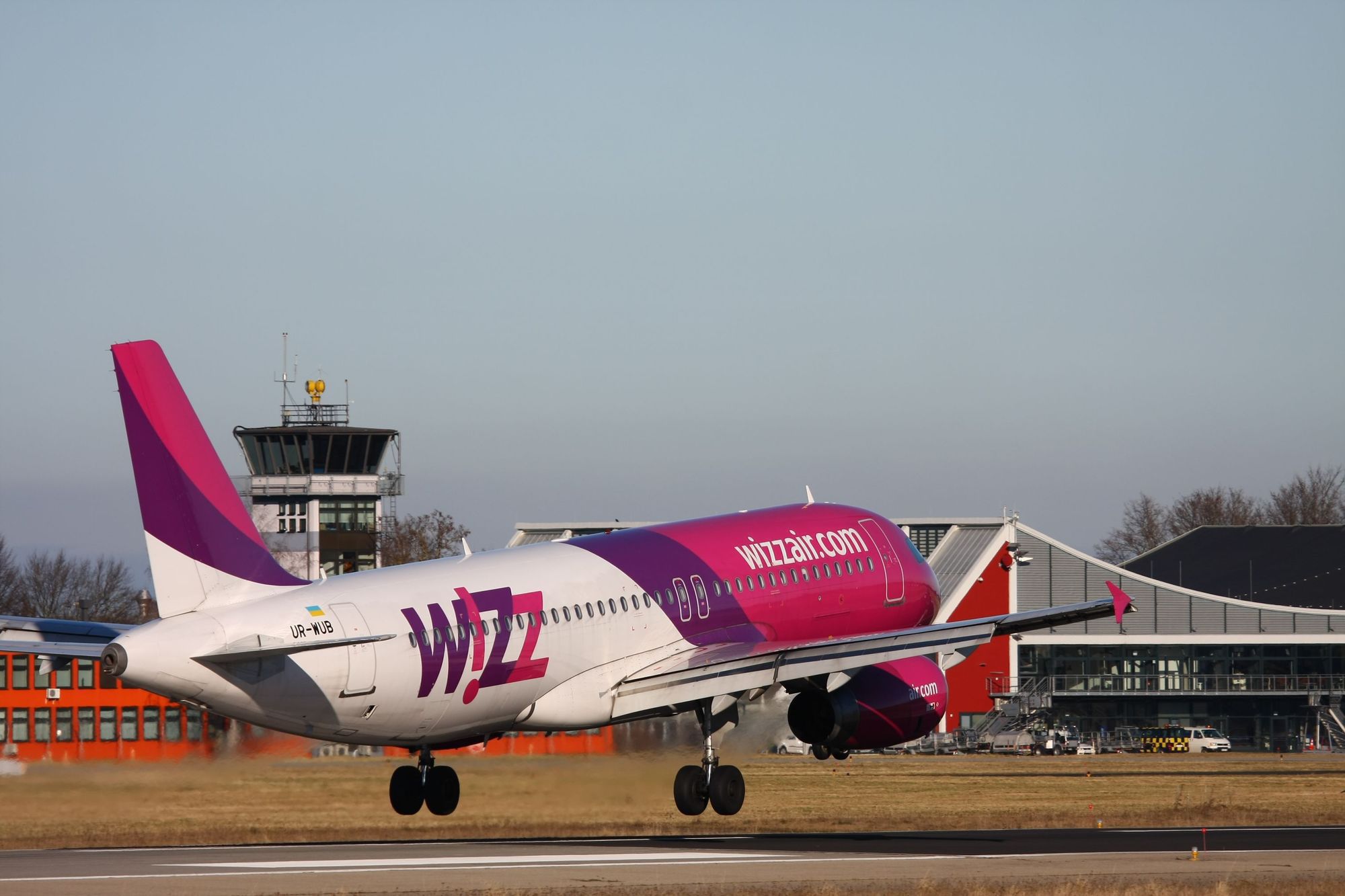 Wizz Air startet ab Ende Oktober von Memmingen aus nach Catania auf Sizilien. Foto: Allgäu Airport