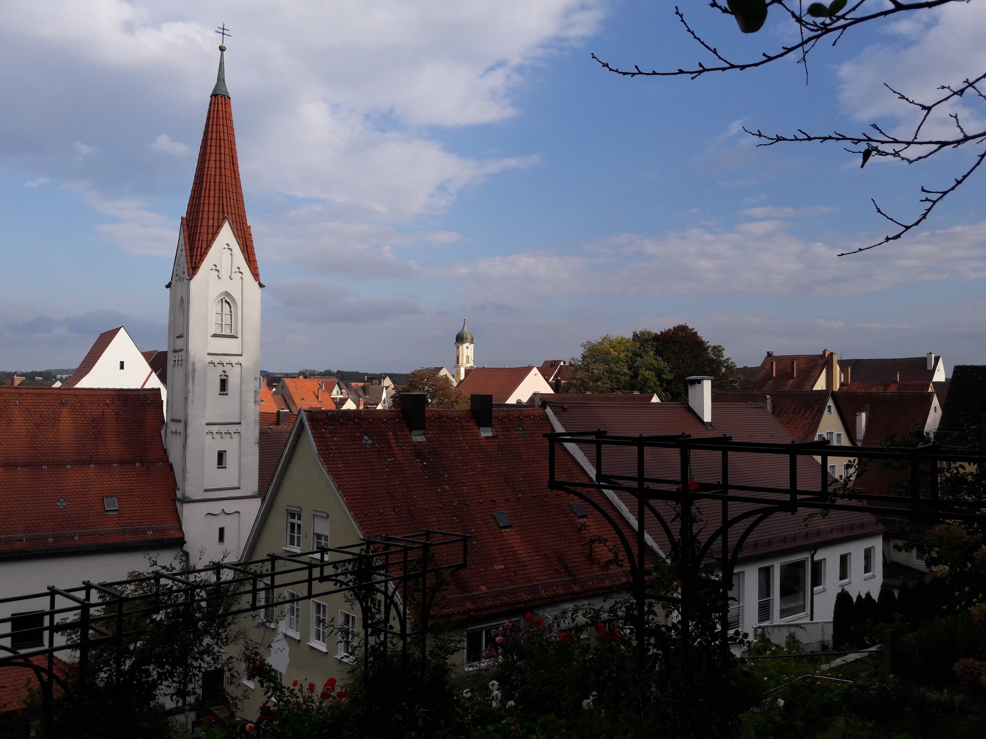 Symbolbild. Kaufbeuren ist ein Oberzentrum inmitten des Ostallgäus. Das Unternehmen mit den meisten Arbeitgebern sitzt jedoch im südlich gelegenen Marktoberdorf. Foto: Michael Ermark / B4B WIRTSCHAFTSLEBEN SCHWABEN