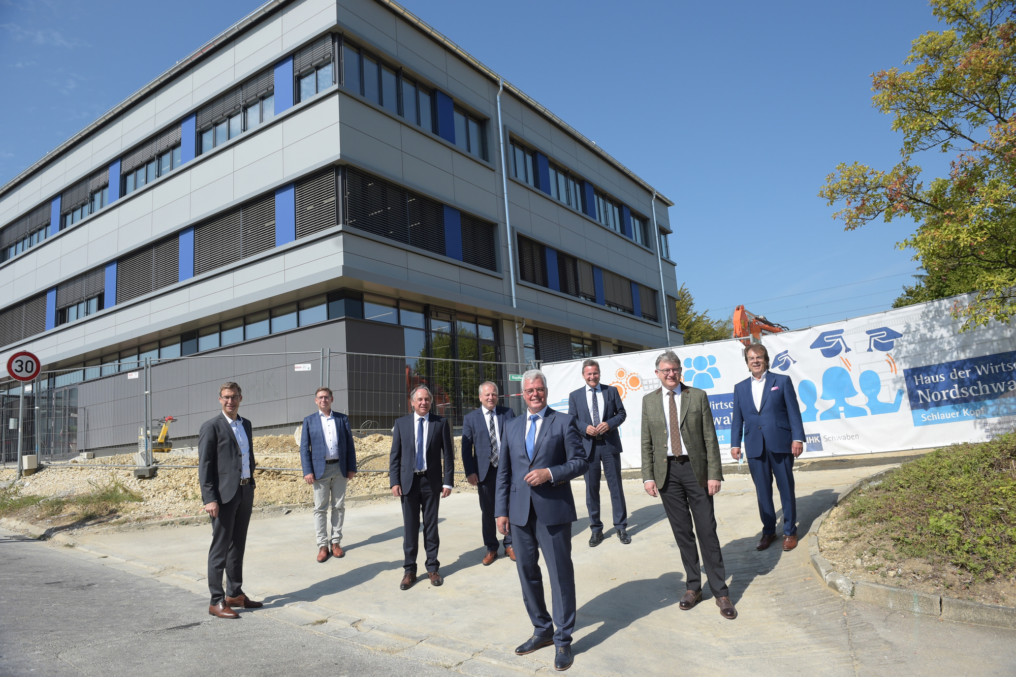 Die IHK Schwaben eröffnete in Dillingen das neue Haus der Wirtschaft. Foto: IHK Schwaben