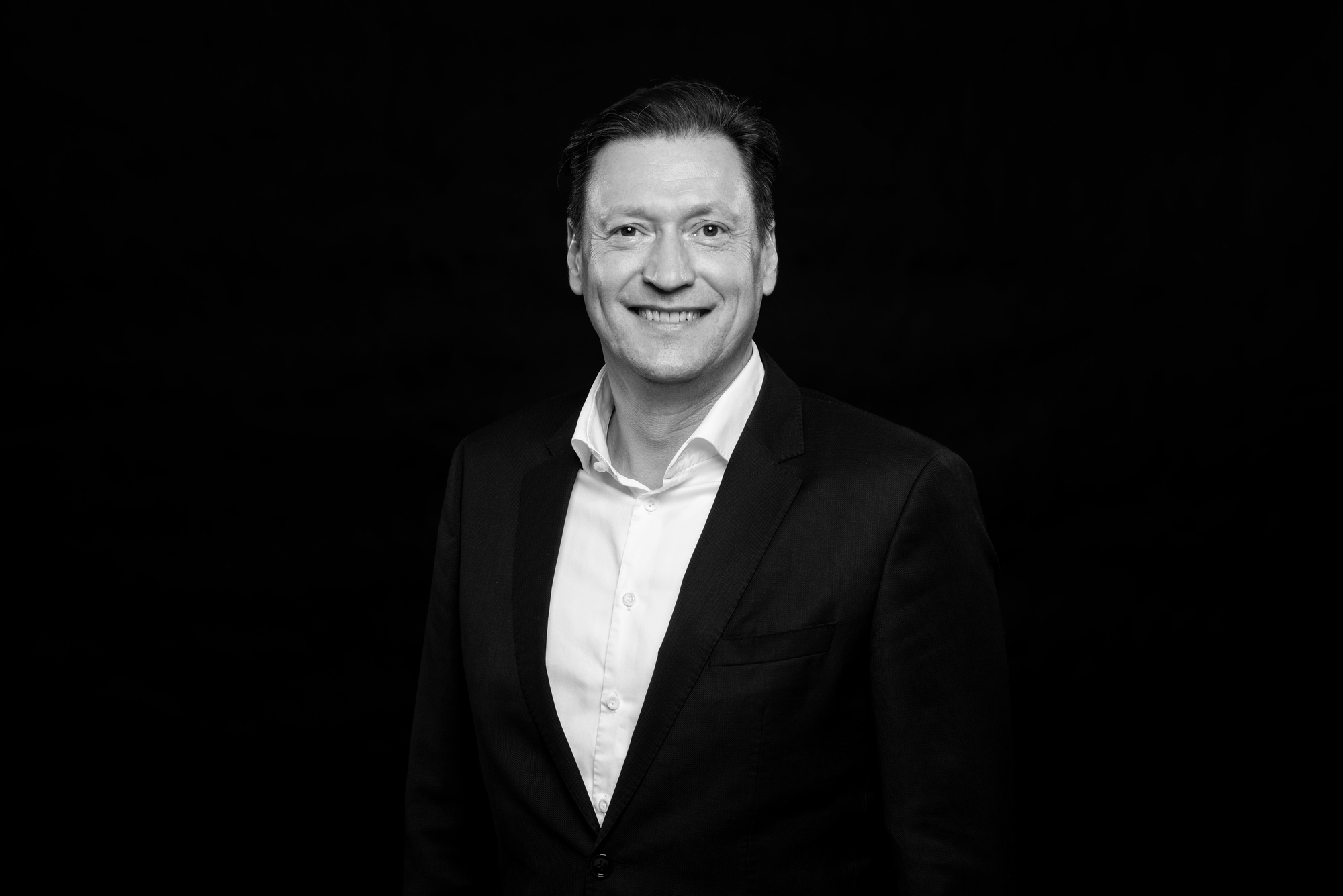 Johannes Fritz (55) wird neuer Leiter der Mercedes-Benz Pkw und Vans Niederlassungsbetriebe in der Vertriebsdirektion Bayern. Foto: Mercedes Benz