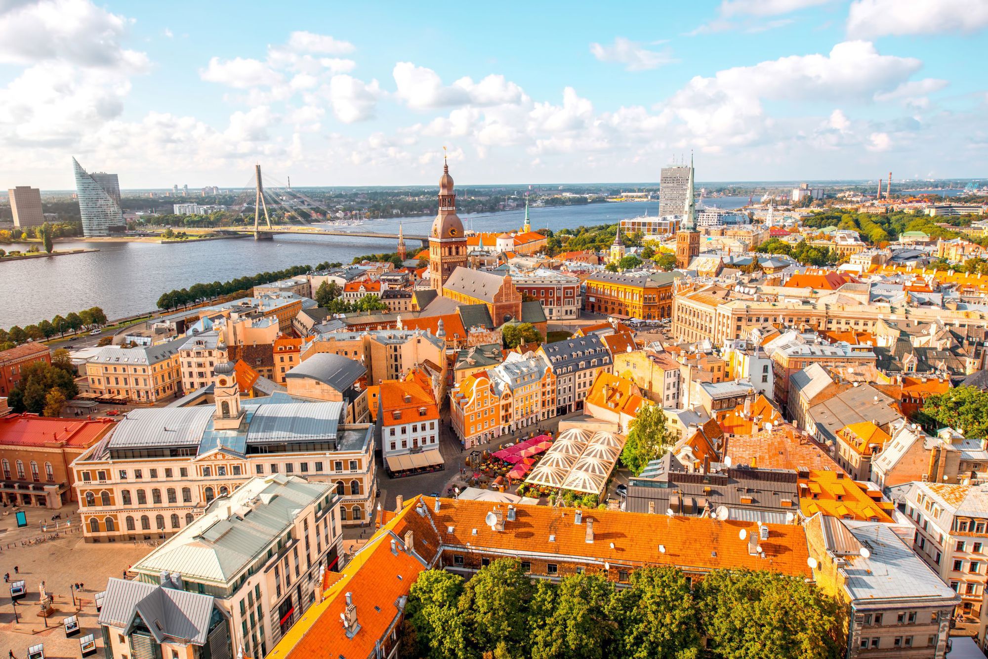 Die lettische Hauptstadt Riga, die ab November nonstop ab Memmingen erreichbar ist. Foto: AdobeStock