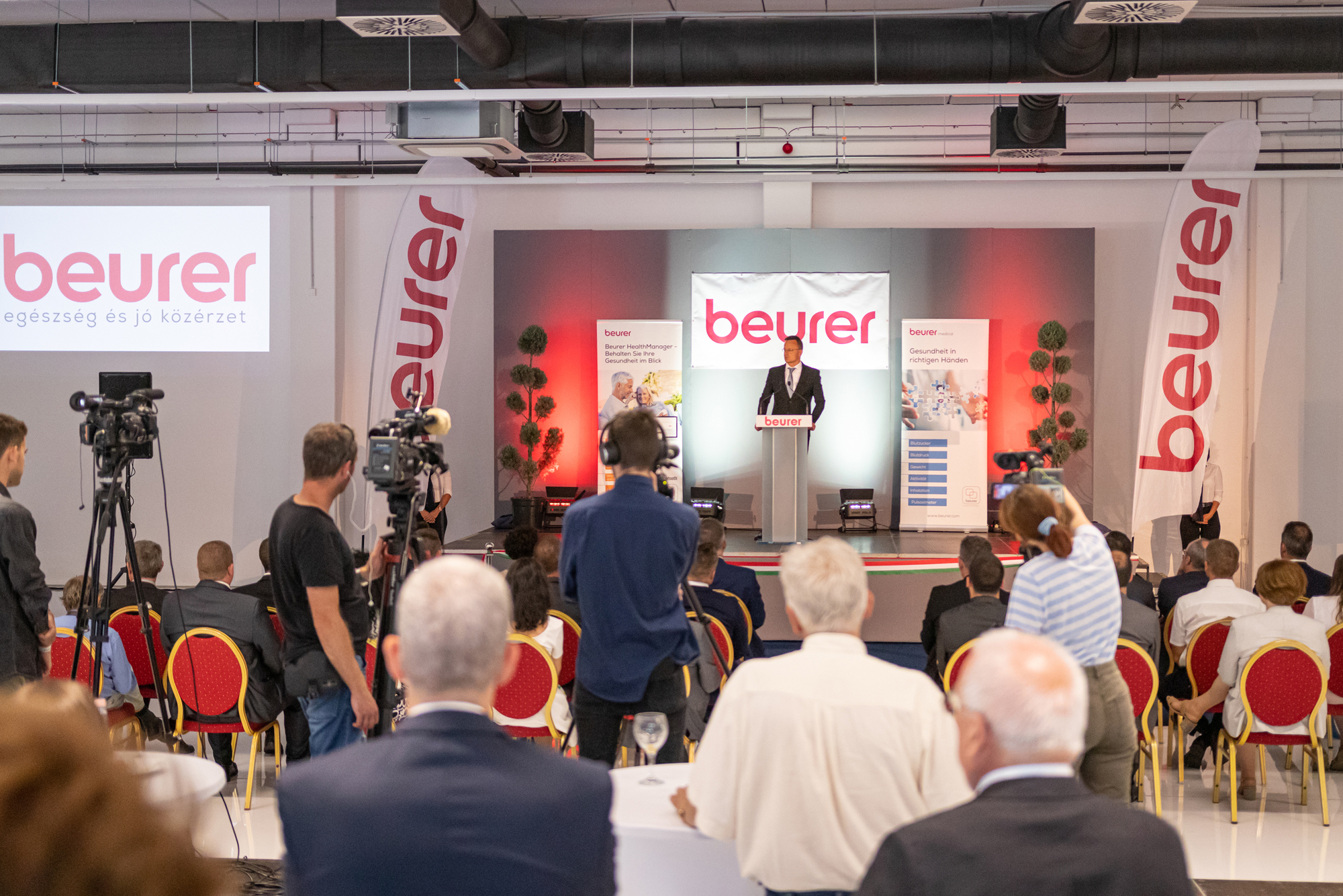 Die Eröffnungsfeier bei Beurer in Ungarn. Foto: Beurer