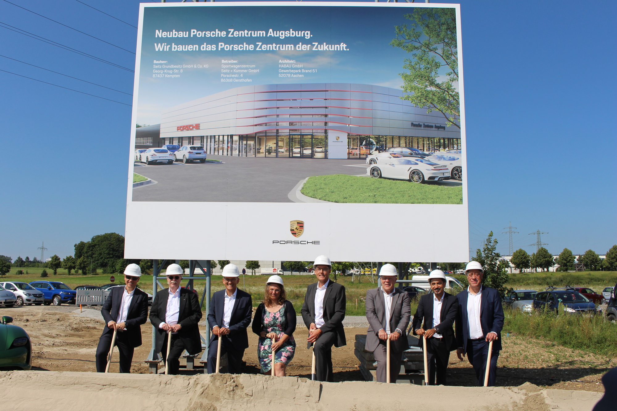 Der Spatenstich für das neue Porsche Zentrum Augsburg ist erfolgt. Foto: Angelina Märkl/B4B WIRTSCHAFTSLEBEN SCHWABEN