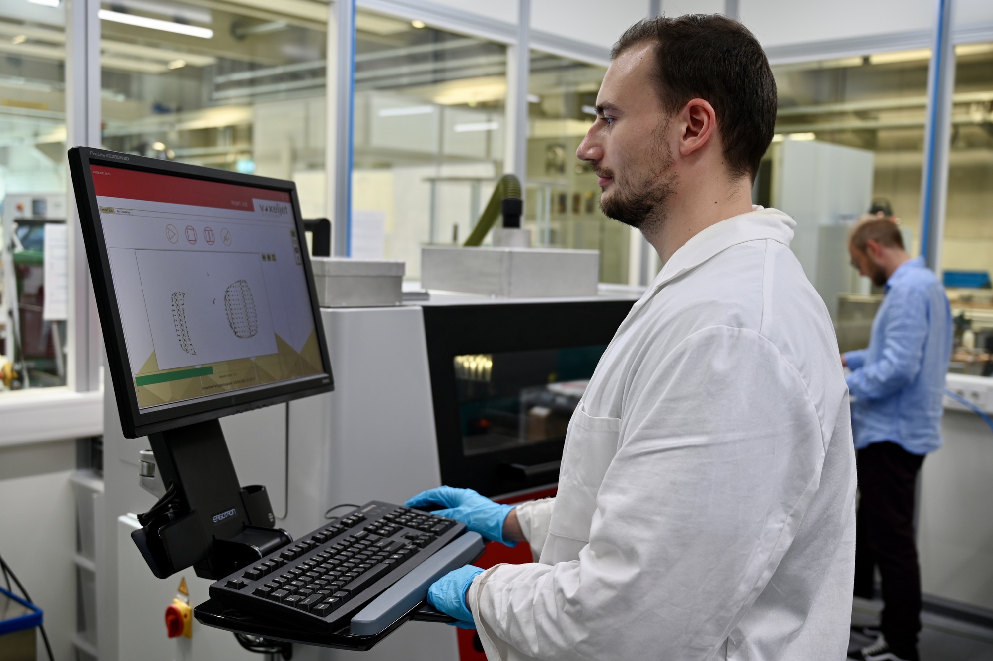 Das HSS Materials Network hat zum Ziel, Kunden eine flexible und risikoarme Möglichkeit zur Materialentwicklung zu bieten. Bild: Fraunhofer IPA / Universität Bayreuth.