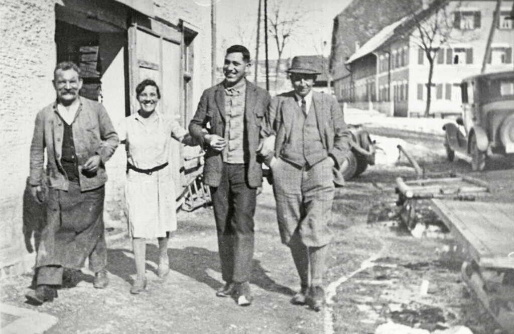 In der Mitte: Ehepaar Martin im Jahr 1935. Foto: Otto Martin
