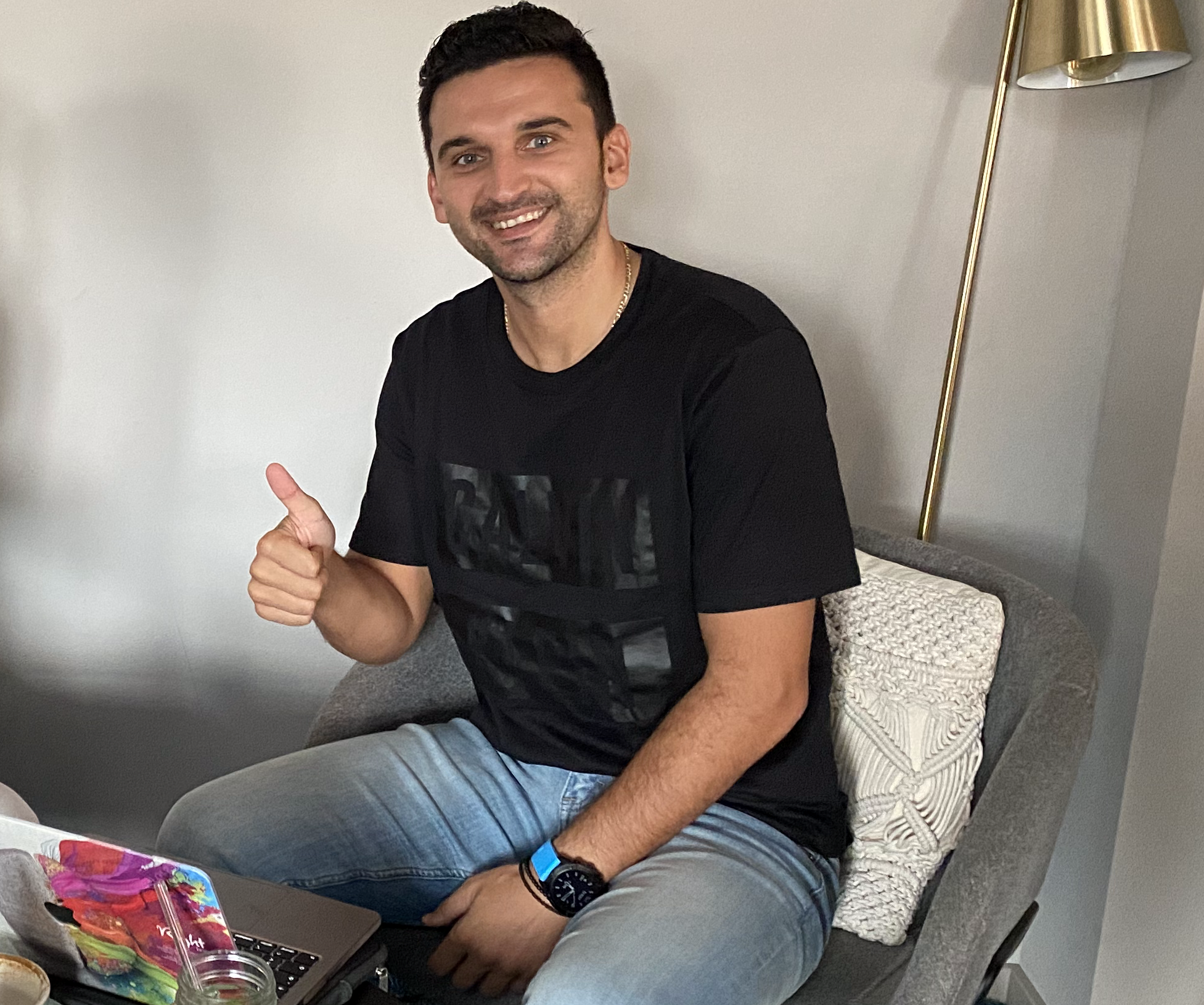 Mit der Meine-Bonuskarten-App will Entwickler Dejan Nikolajevic den Einzelhandel beleben. Foto: Dejan Nikolajevic