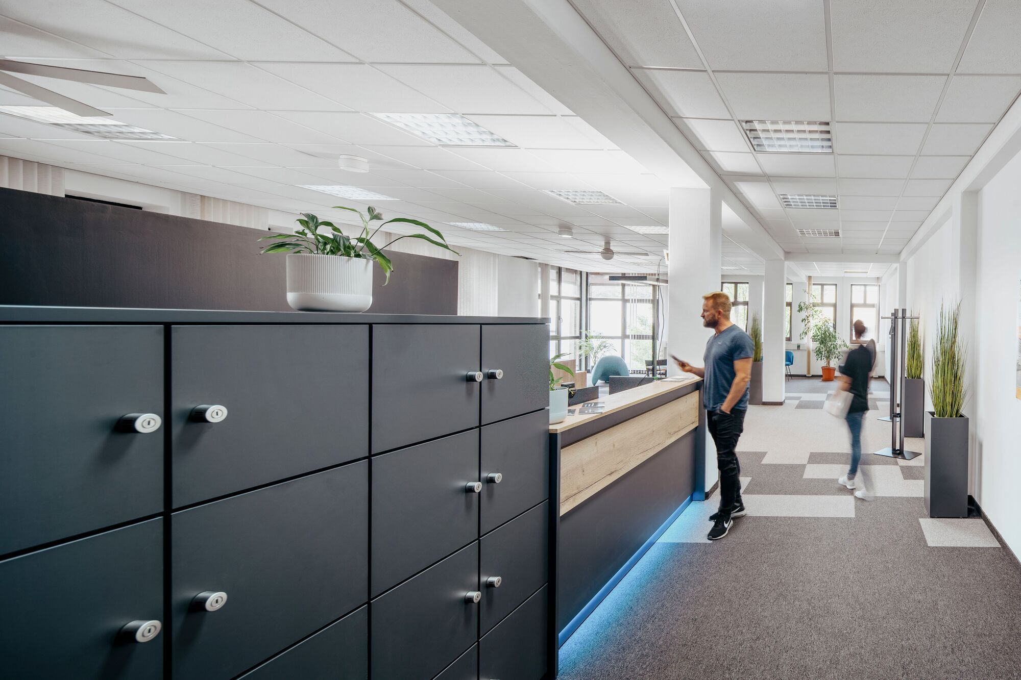 Die neuen Arbeitsflächen von WORQS bieten den Coworkern verschiedene Nutzungsmöglichkeiten an. Foto: Rico Grund