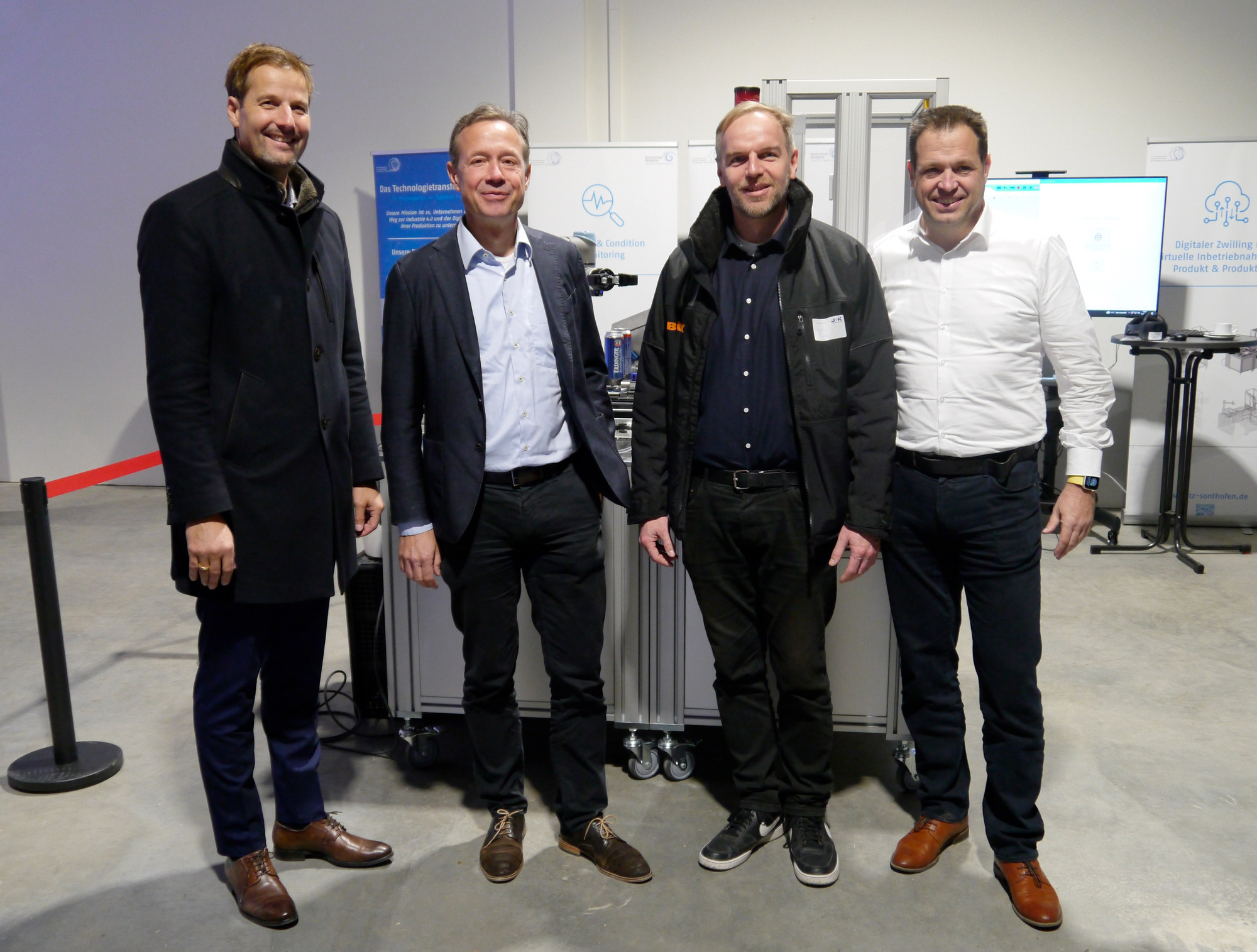 v.l.n.r.: Christian Wilhelm (Erster Bürgermeister Stadt Sonthofen), Steffen Künstner (Geschäftsführer Jugard + Künstner), Andrea