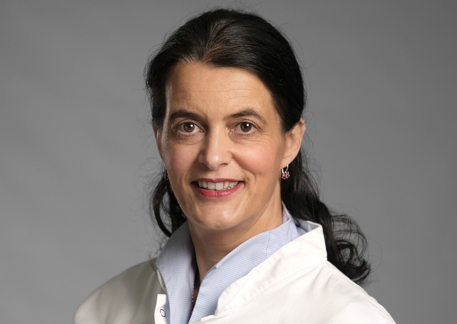 Prof. Dr. Claudia Traidl-Hoffman, Inhaberin des Lehrstuhls für Umweltmedizin an der Universität Augsburg. Foto: Universität Augs