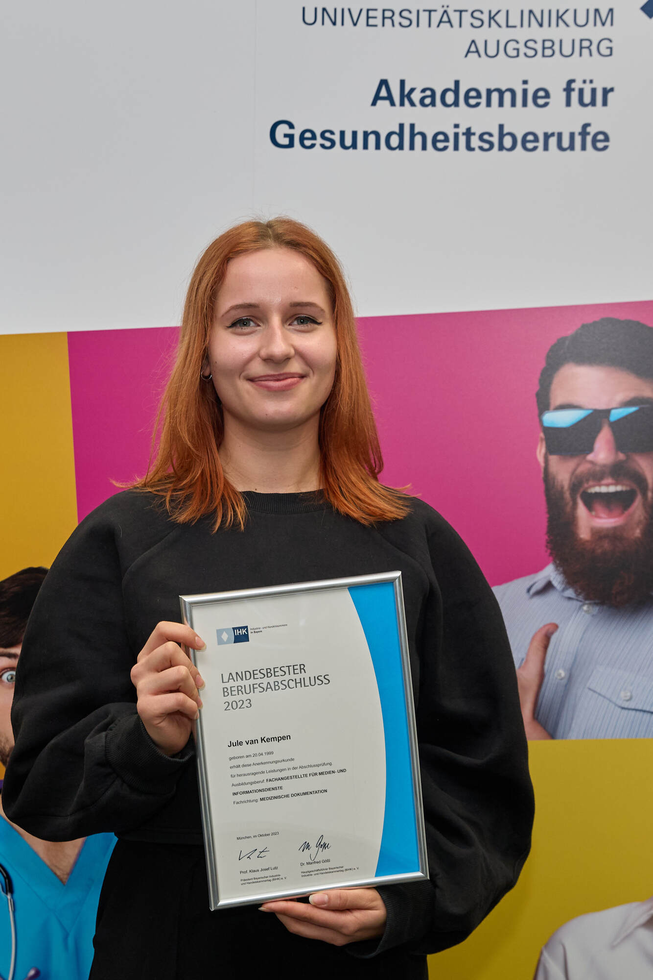 Jule van Kempen ist bundesbeste Auszubildende im Fach Medien- und Informationsdienste.