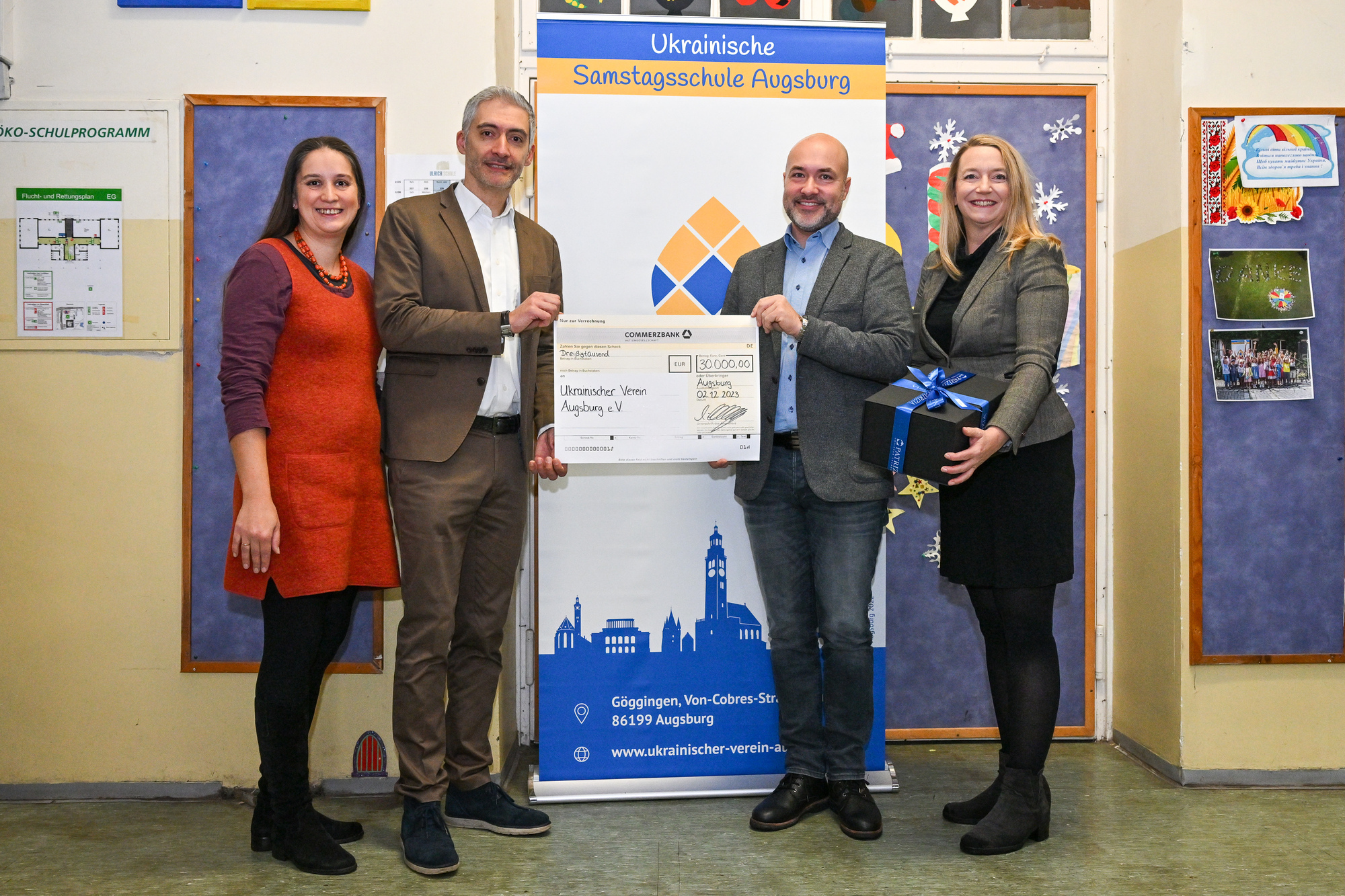 Das Sozialreferat der Stadt Augsburg unterstützt das Bildungsprojekt Patrizia Foundation mit 30.000 Euro. Das Geld erhielt die U