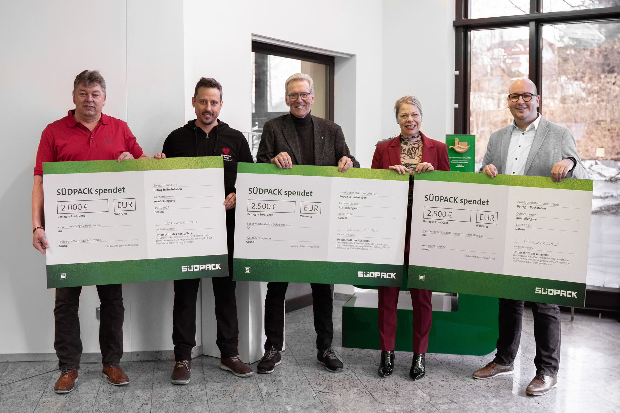 Südpack bei Spendenübergabe am 15. Januar in Ochsenhausen