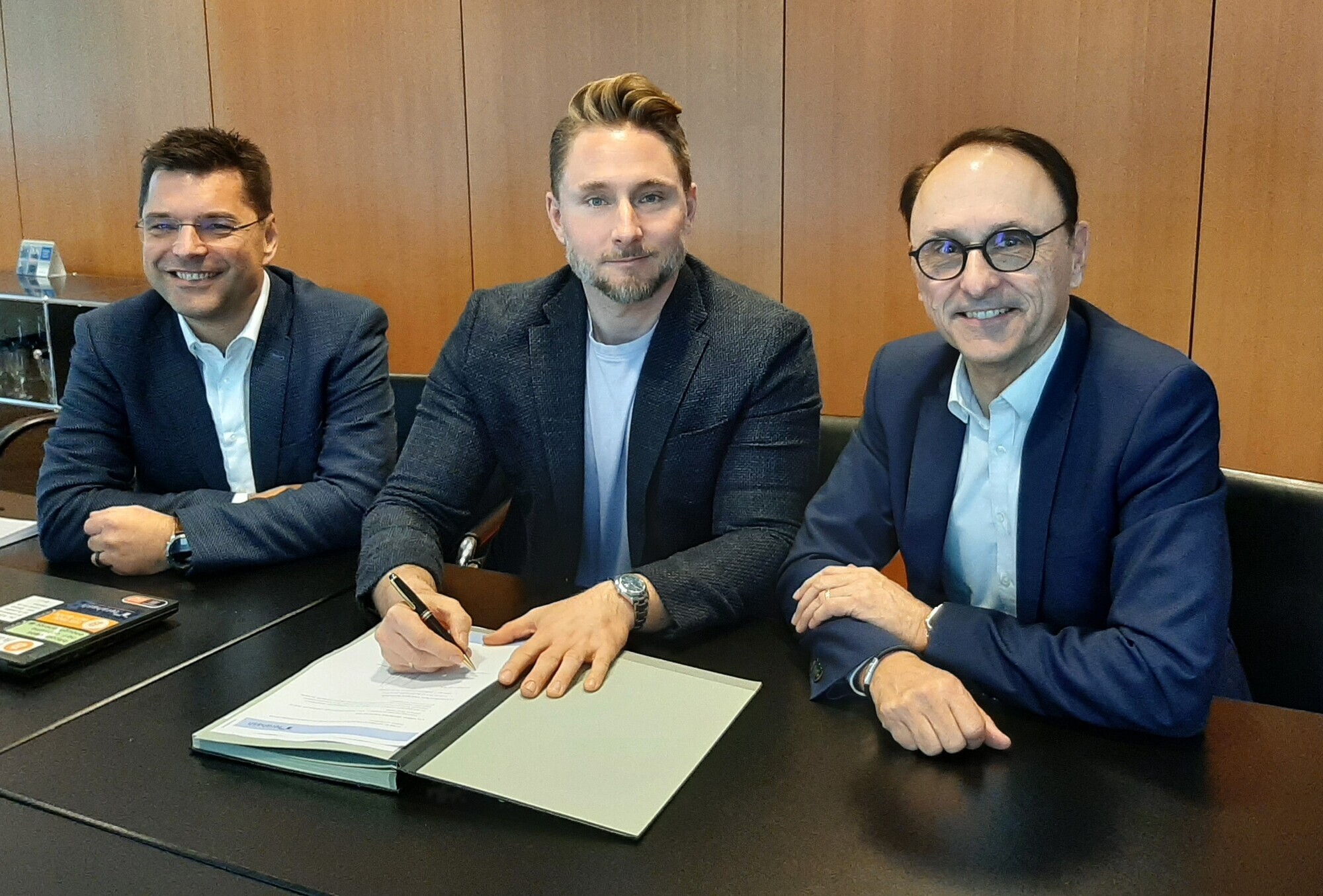 Von links: Andreas Streb, Kristian Kläger und Richard L. Riedmaier. Foto: Terahash.Energy