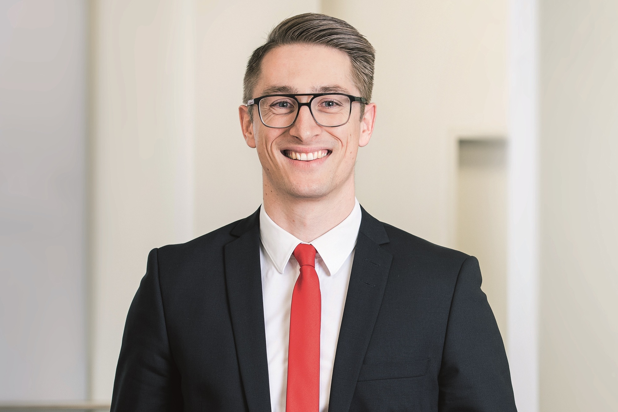 Dr. Jannis Matkovic, LL.M., ist Fachanwalt für Bau- und Architektenrecht und Partner der Augsburger Wirtschaftskanzlei SCHEIDLE