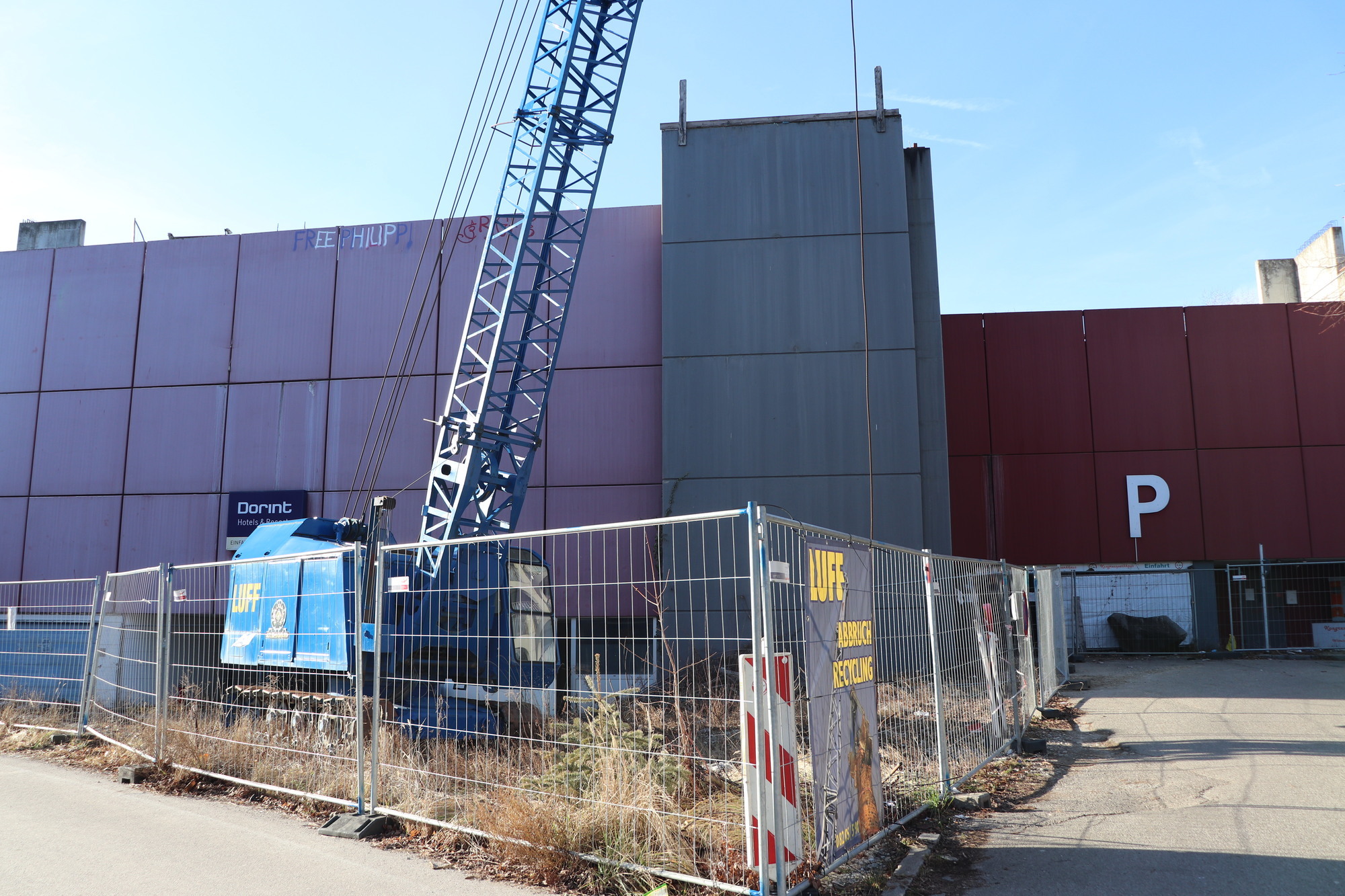 Der Unternehmer Jürgen Wowra empfiehlt, das Parkhaus der Kongresshalle Augsburg zu sanieren, anstatt einen Neubau zu planen. Fot