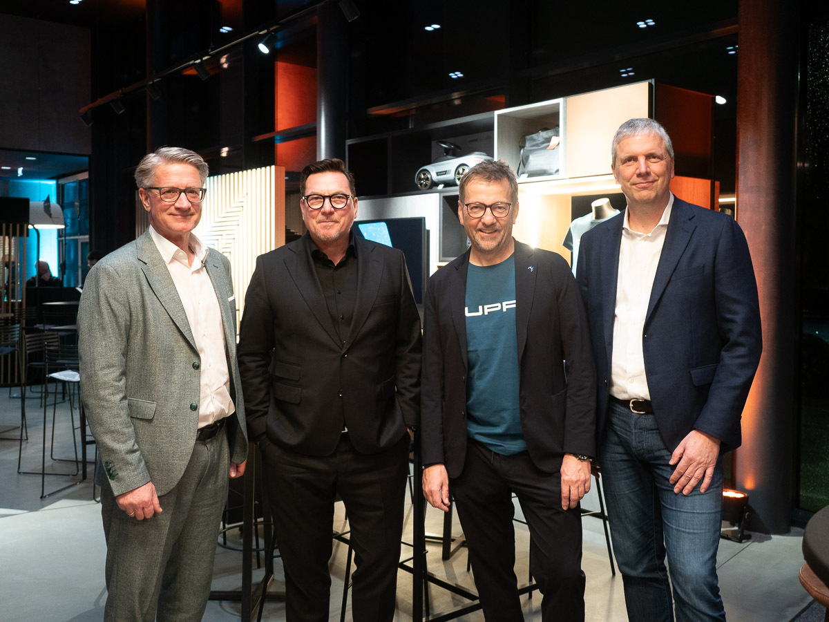 Günter Hermann, Geschäftsführer der VGRD GmbH Bereich Finanzen, Jörg Kamenz, Michael Agsteiner, Geschäftsführer der Schwaba GmbH
