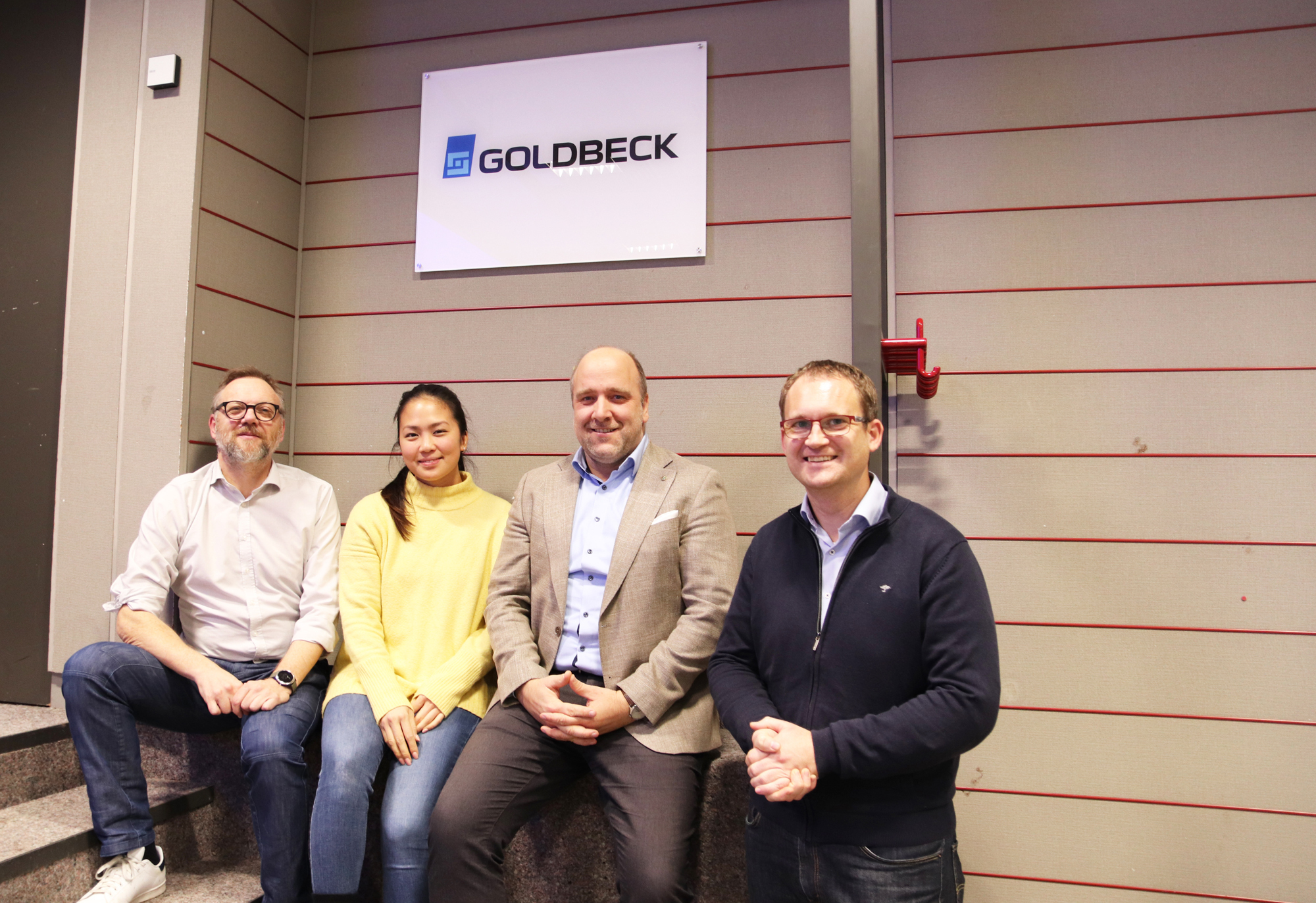 Von links: Prof. Dr.-Ing. Jürgen Huber, Thu Thao Tran, Mathias Hamann und Prof. Dr.-Ing. Fabian Schmid. Foto: Christine Lüdke/TH