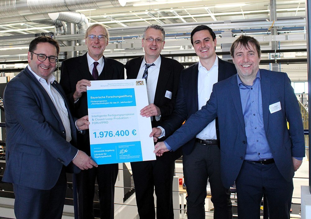 Von links: Staatssekretär Tobias Gotthardt, Prof. Dr. Dr. h. c. Arndt Bode, Prof. Dr. Christoph Ament, Rupert Hirn und Prof. Dr.