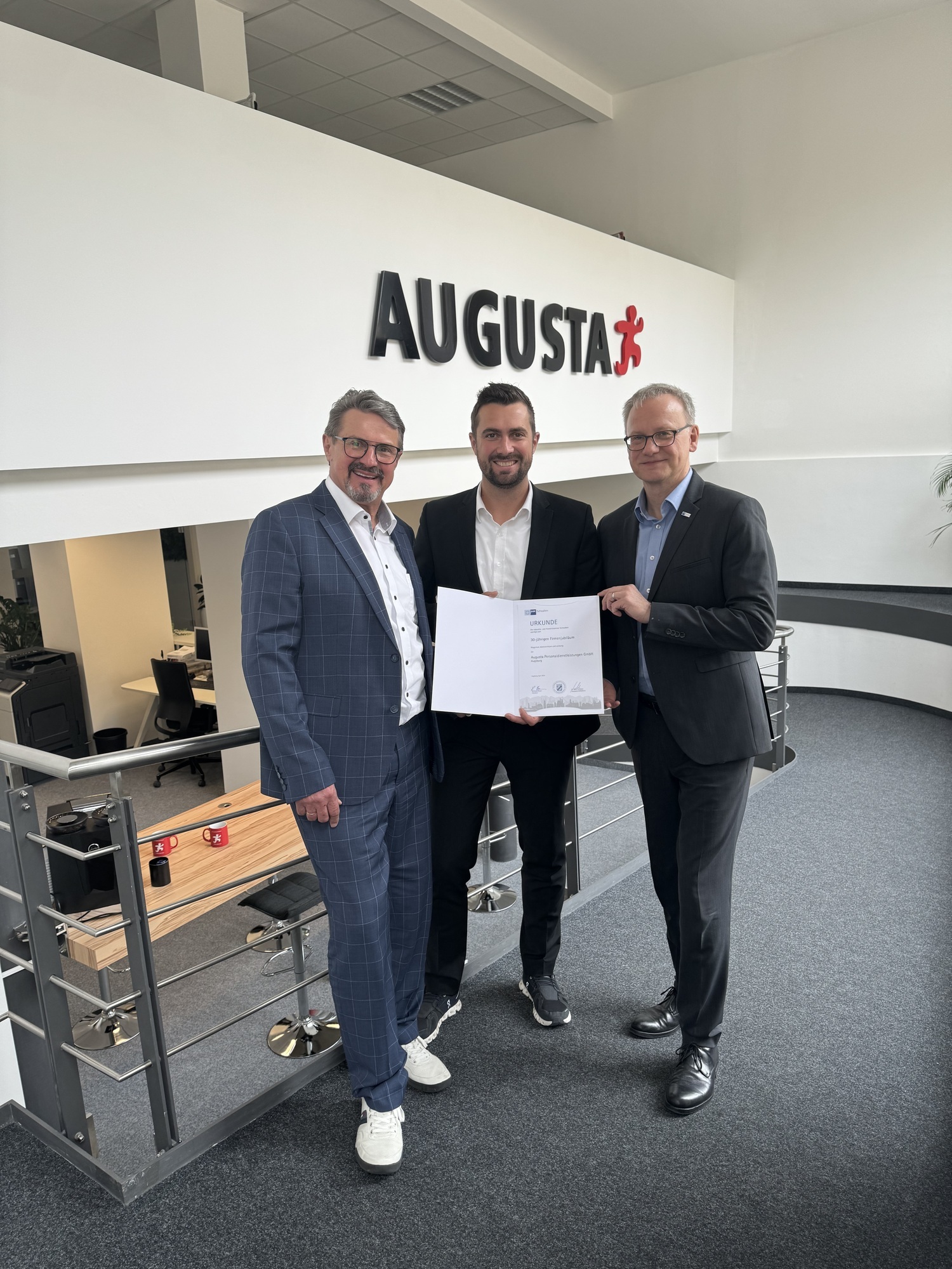Von links: Wolfgang Braunmüller, Sebastian Braunmüller und Jens Walter. Foto: Augusta Personaldienstleistungen