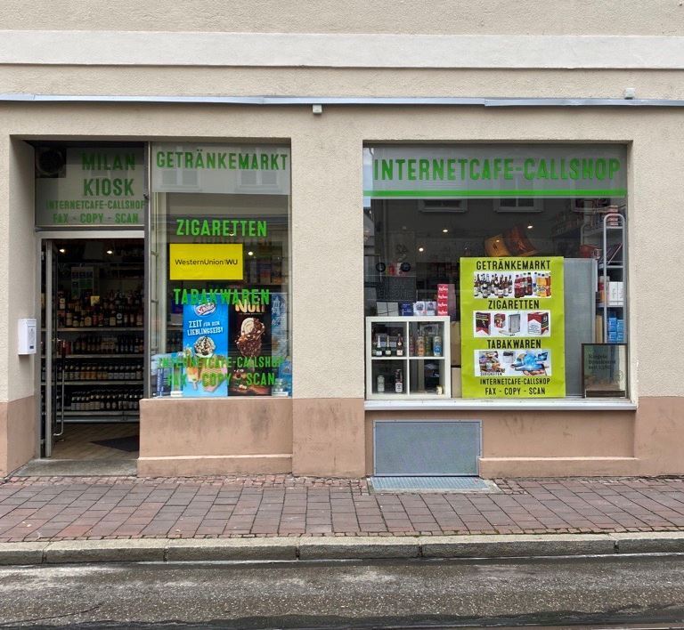 Die Auffassung des Augsburger Ordnungsamts: Ein Kiosk mit Internetcafé kann in derzeitiger Form nicht als Gaststättenbetrieb angesehen werden. Foto: Hallo Augsburg / Lena Jaumann