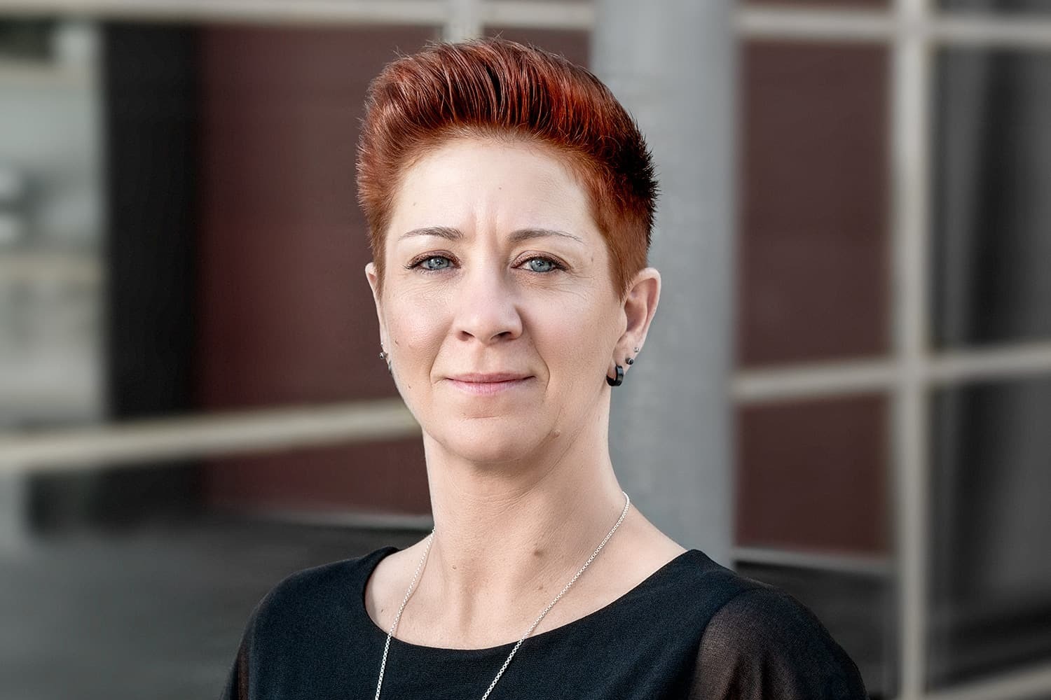 Martina Götz verantwortet die Bereiche Finanz, Personal, Verwaltung, Vertragswesen und Controlling. Foto: Spezialkabel Schmid