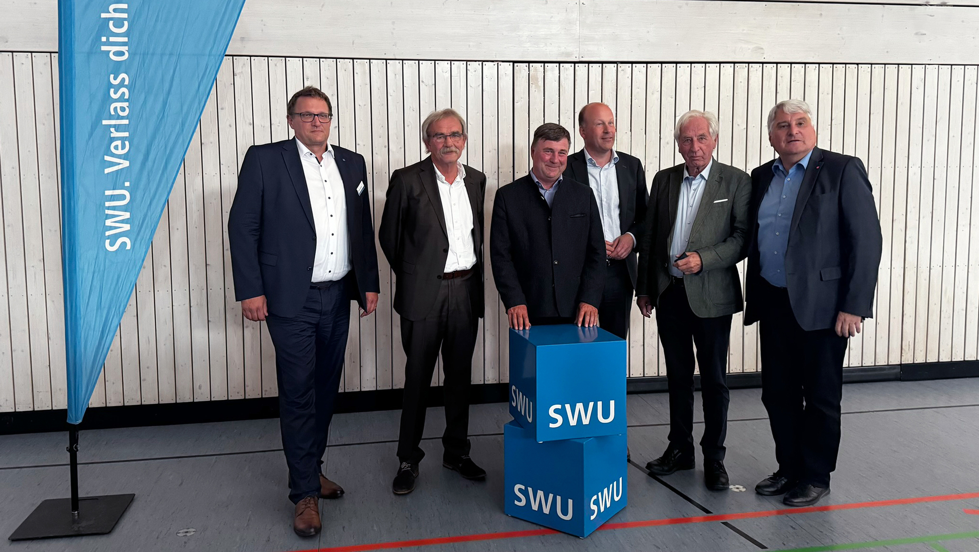 Informationsveranstaltung zur Wiederinbetriebnahme der Staudenbahn. Von links: Ralf Gummersbach, Peter Ziegelmeier, Werner Ziegelmeier, Martin Sailer, Max Strehle, Max Güller. Fotoquelle: Stadtwerke Ulm/Neu-Ulm
