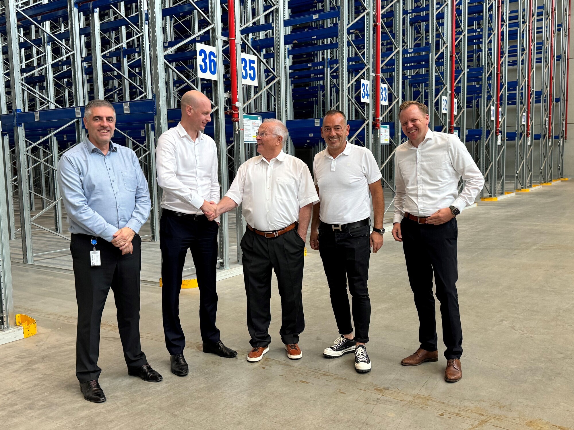 Laurent Besombes und Aymeric Daher (beide Daher Aerospace), sowie Roman Mayer, Gianluca Crestani und Oliver Thurnhofer (alle Roman Mayer). Foto: Daher Aerospace