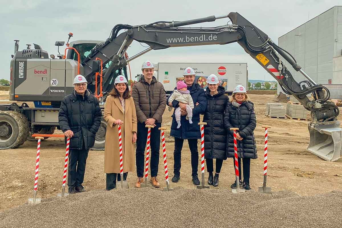 Von links: Alfred Pfersich, Viola Pfersich und Lebensgefährte Matthias Hörnschemeyer, Christian Goetze mit Tochter, Julia Goetze, Ingrid Pfersich. Foto: Bendl