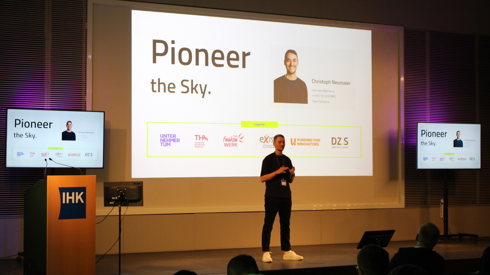 Das Start-up Perian hat im Rahmen des Gründerevents „Augsburg 20x“ den ersten Platz belegt und wurde mit einer Prämie von 5000 Euro belohnt. Fotoquelle: B4BSCHWABEN.de / Paul Eisenhofer