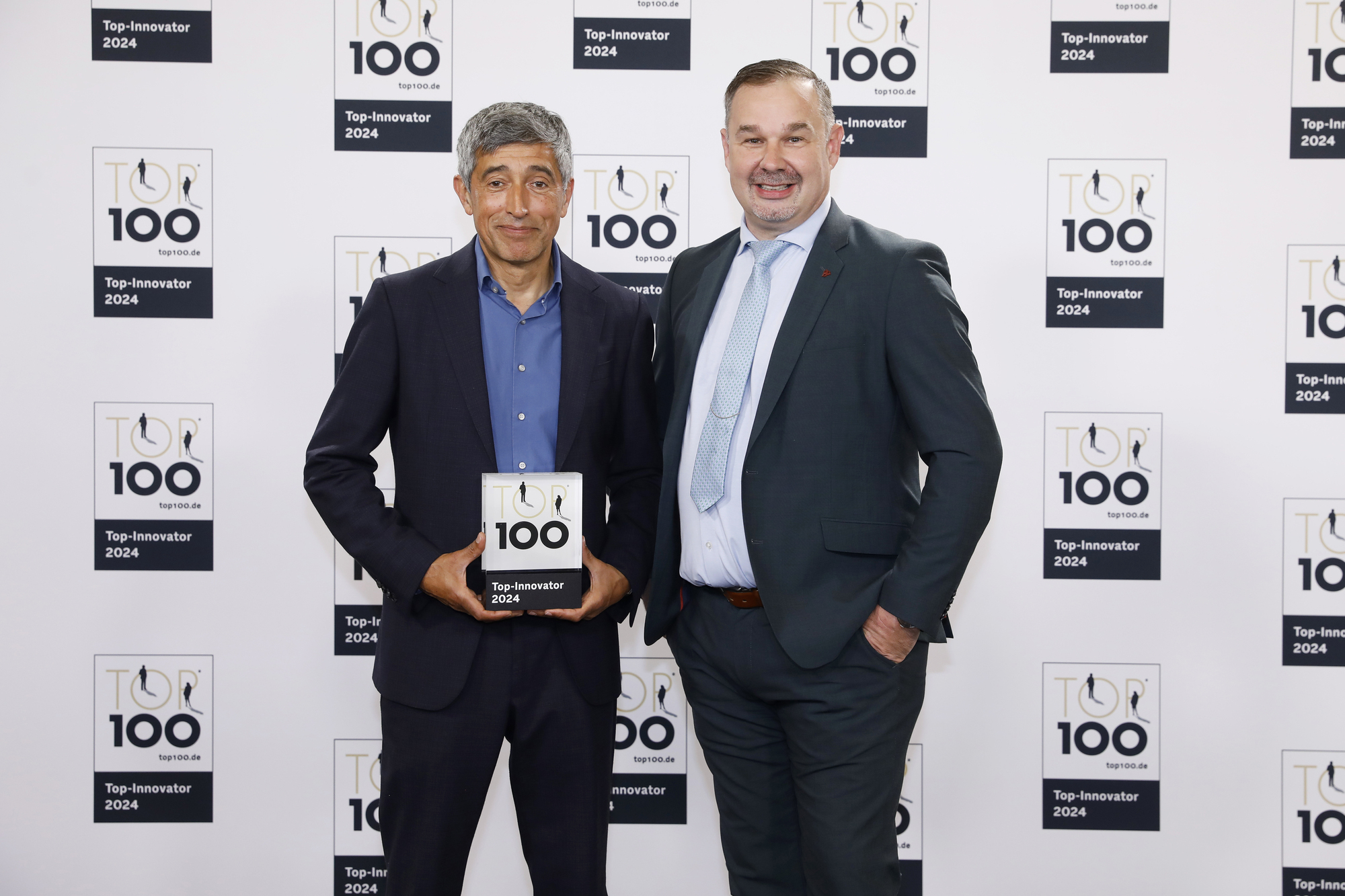 Ranga Yogeshwar mit Geschäftsführer Holger Ahr. Foto: Top 100
