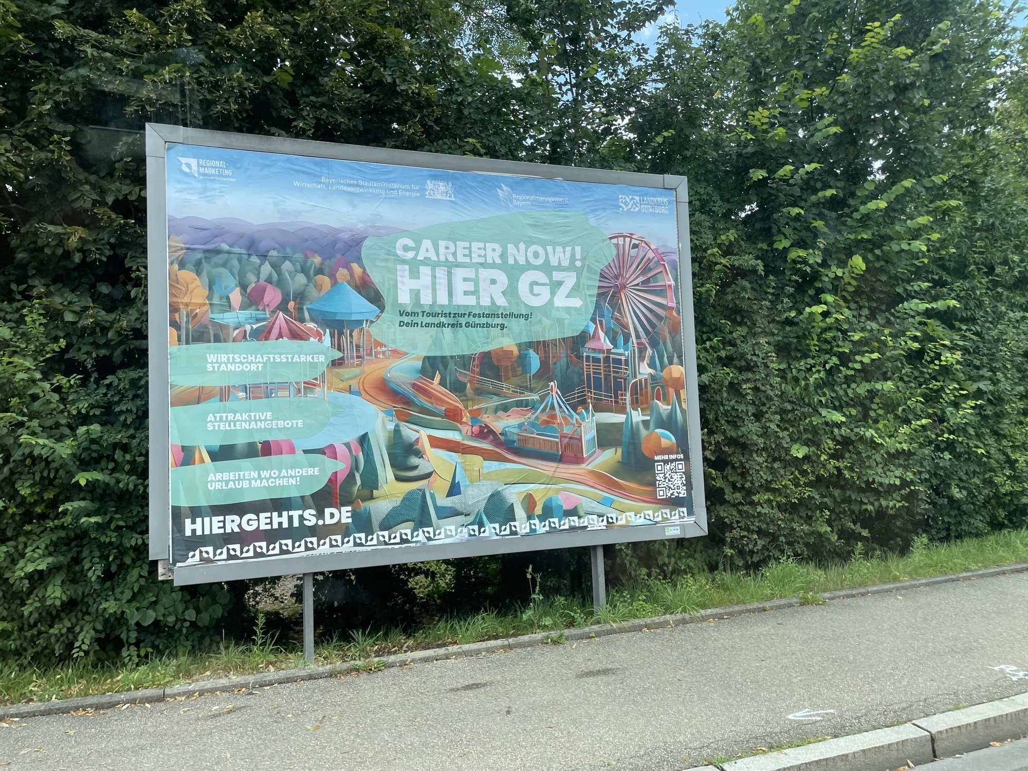 Erste Bausteine der neuen Kampagne sind Plakate und Werbung auf Social Media. Foto: Regionalmarketing Günzburg GbR