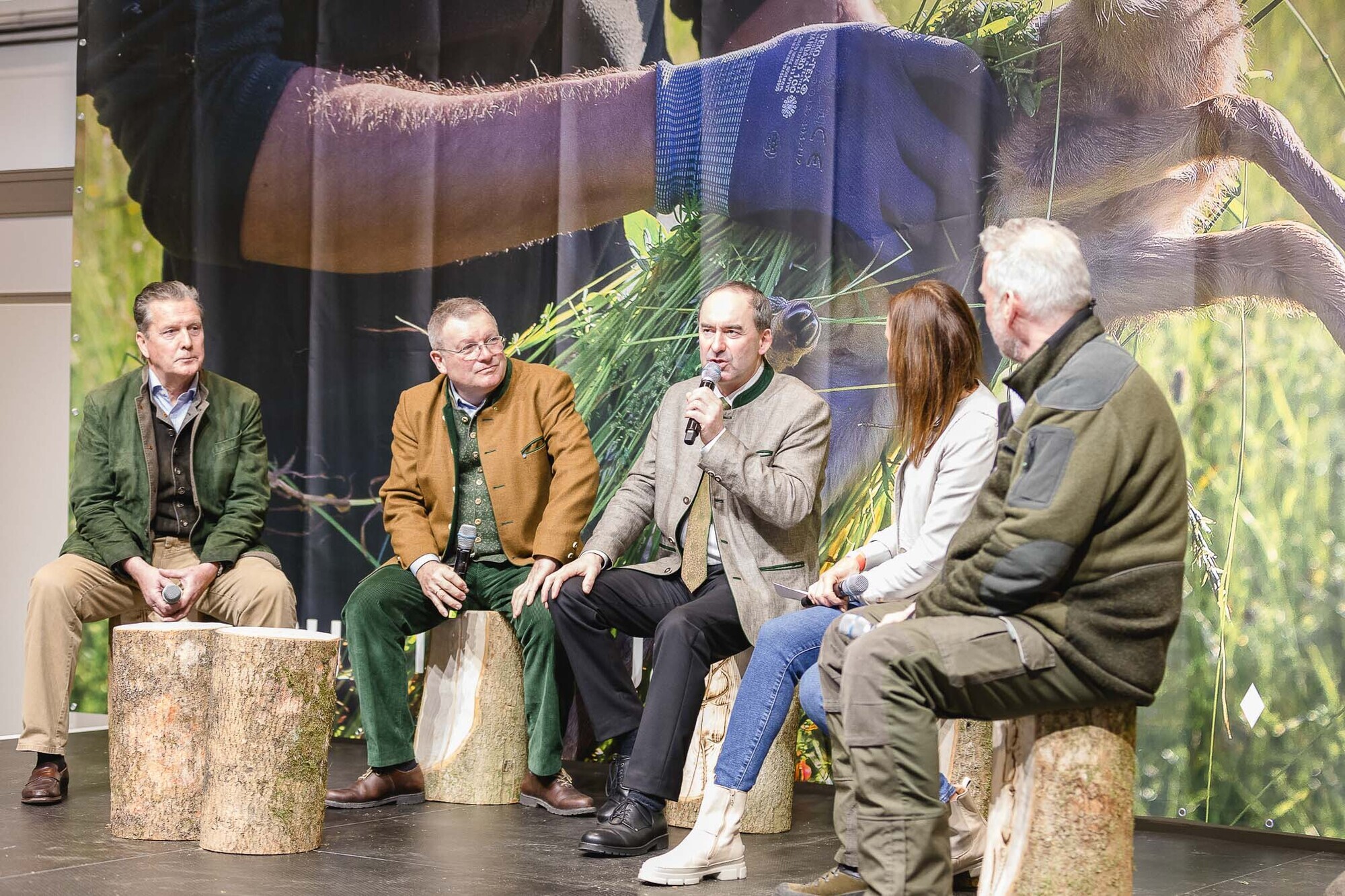 Archivbild. Hubert Aiwanger ist 2025 Schirmherr der 'Jagen und Fischen'. Foto: Messe Augsburg