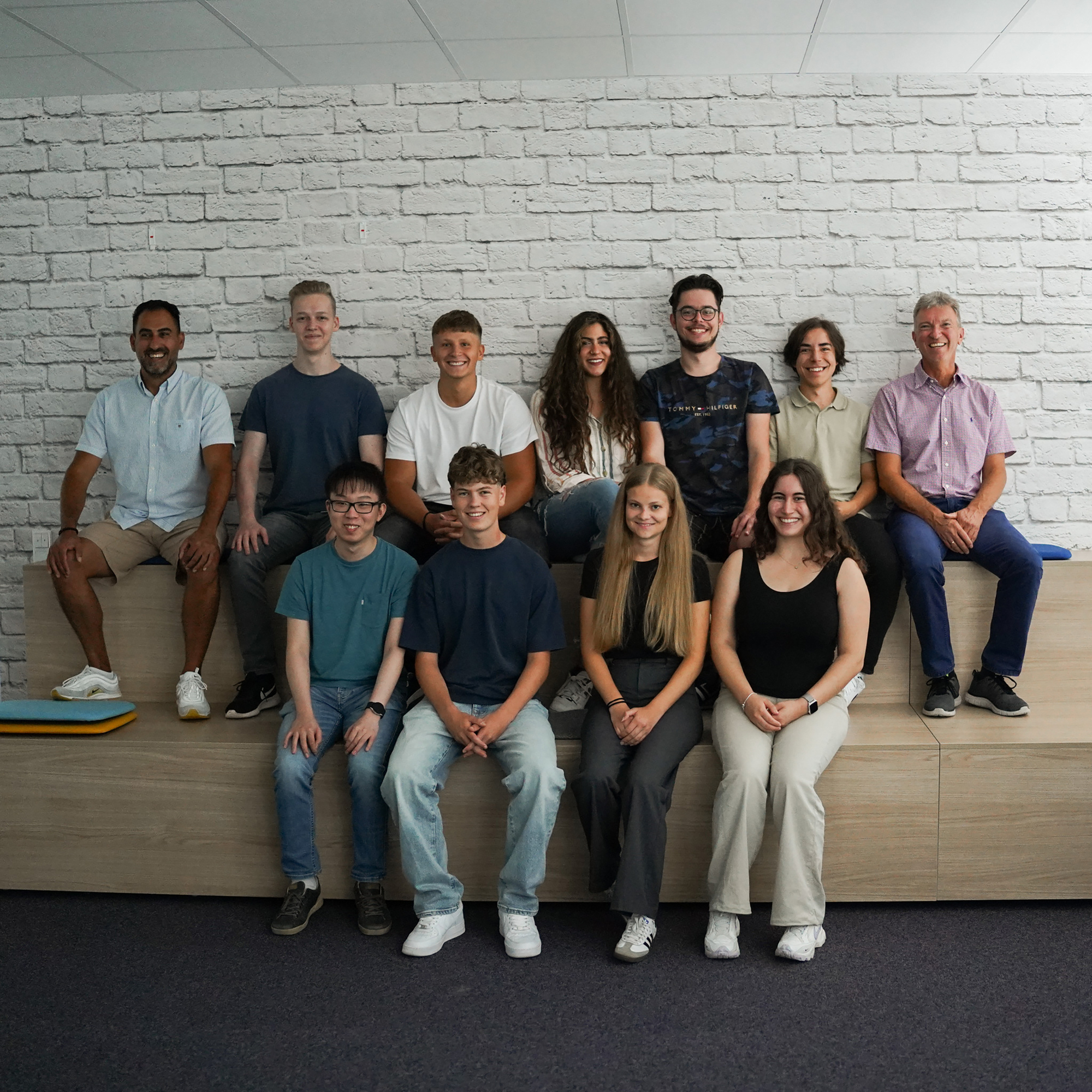 Die SWAN GmbH startet mit drei neuen Auszubildenden und zwei dualen Student:innen in das Ausbildungs- und Studienjahr 2024